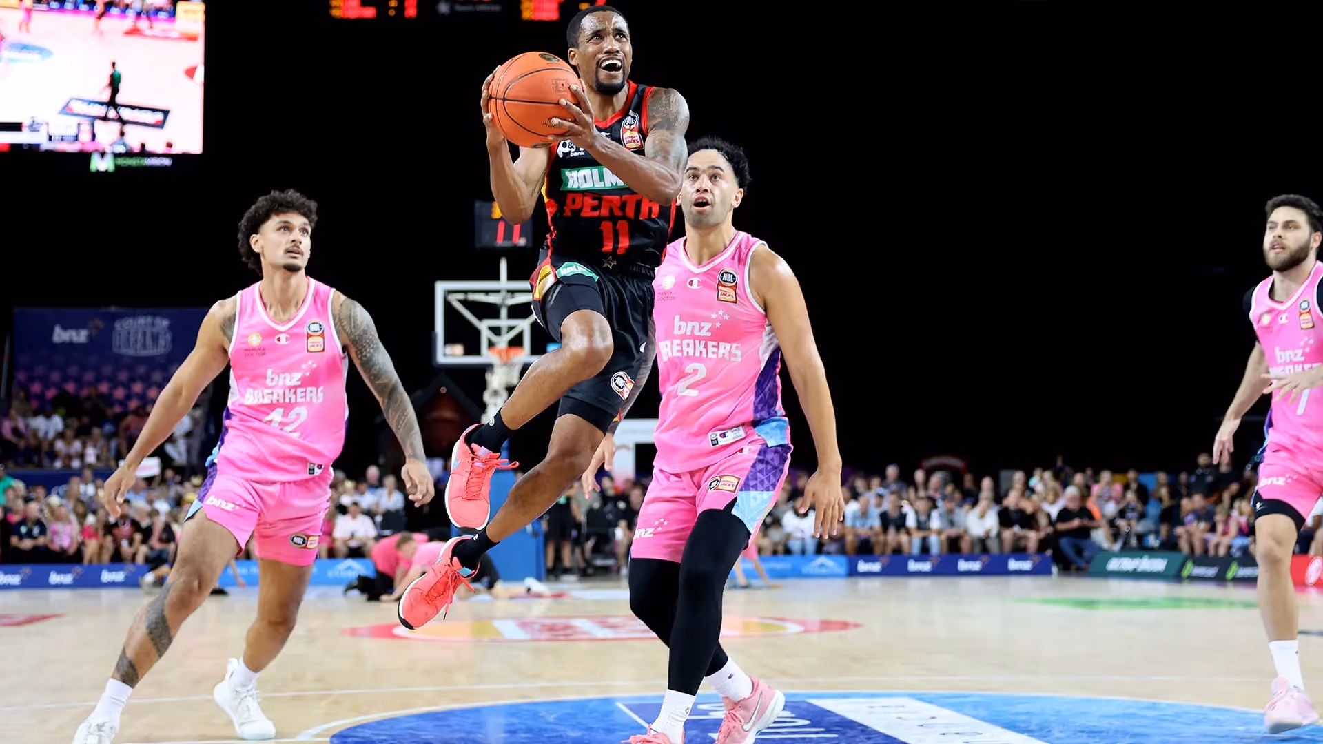 Cotton unstoppable as Wildcats beat Breakers
