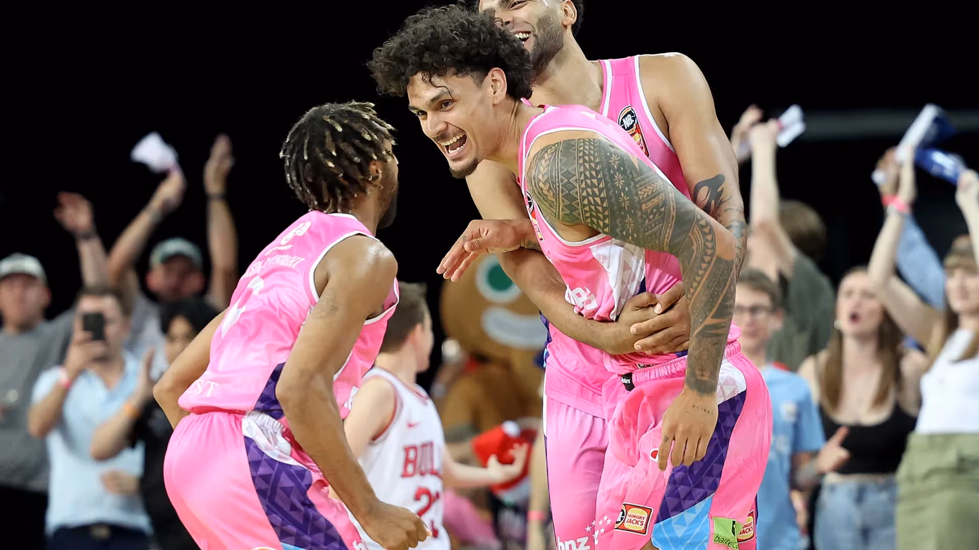 Kings beaten, no answers to Breakers' firepower