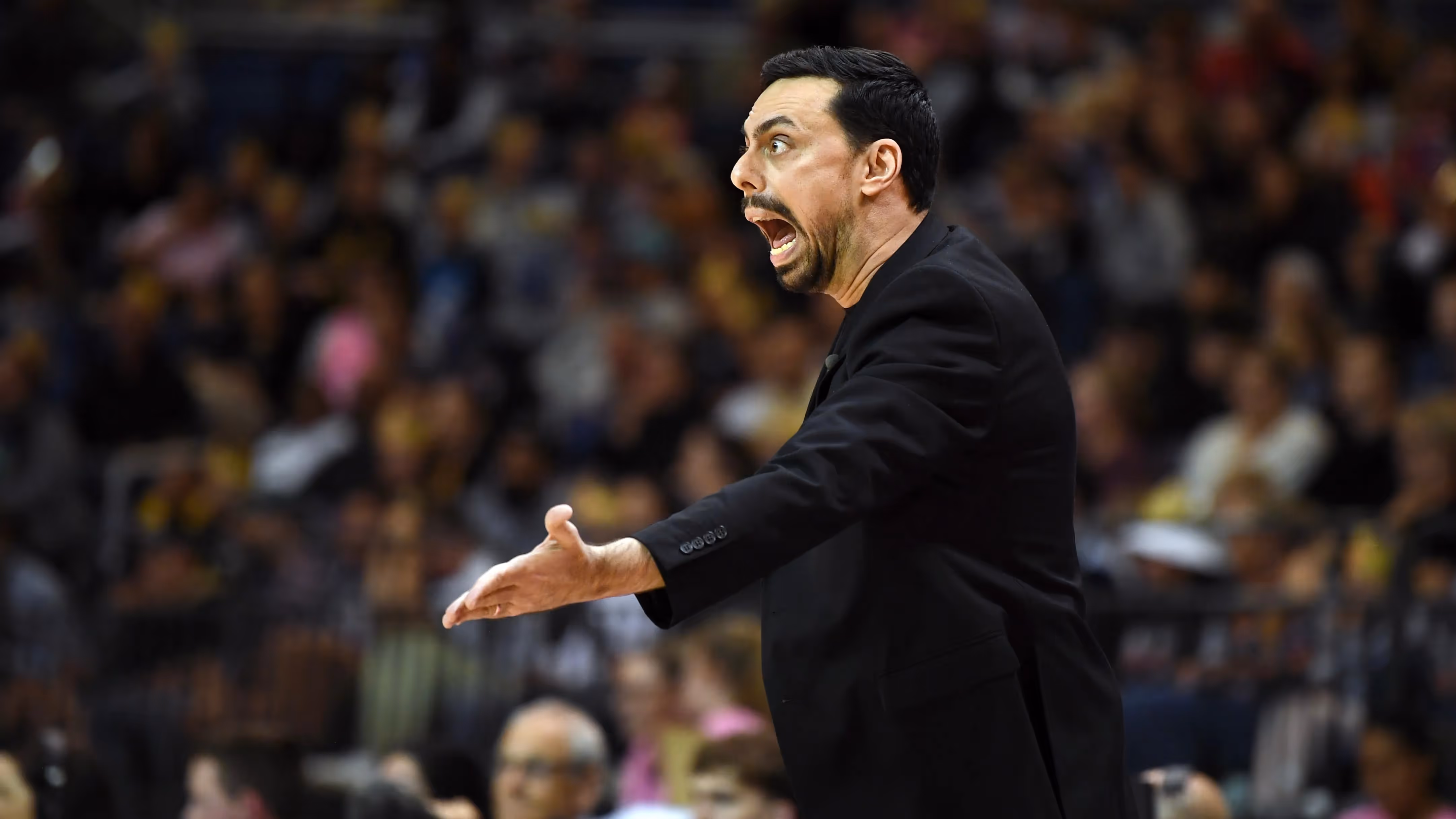 Breakers defy coach's ejection to overcome 36ers