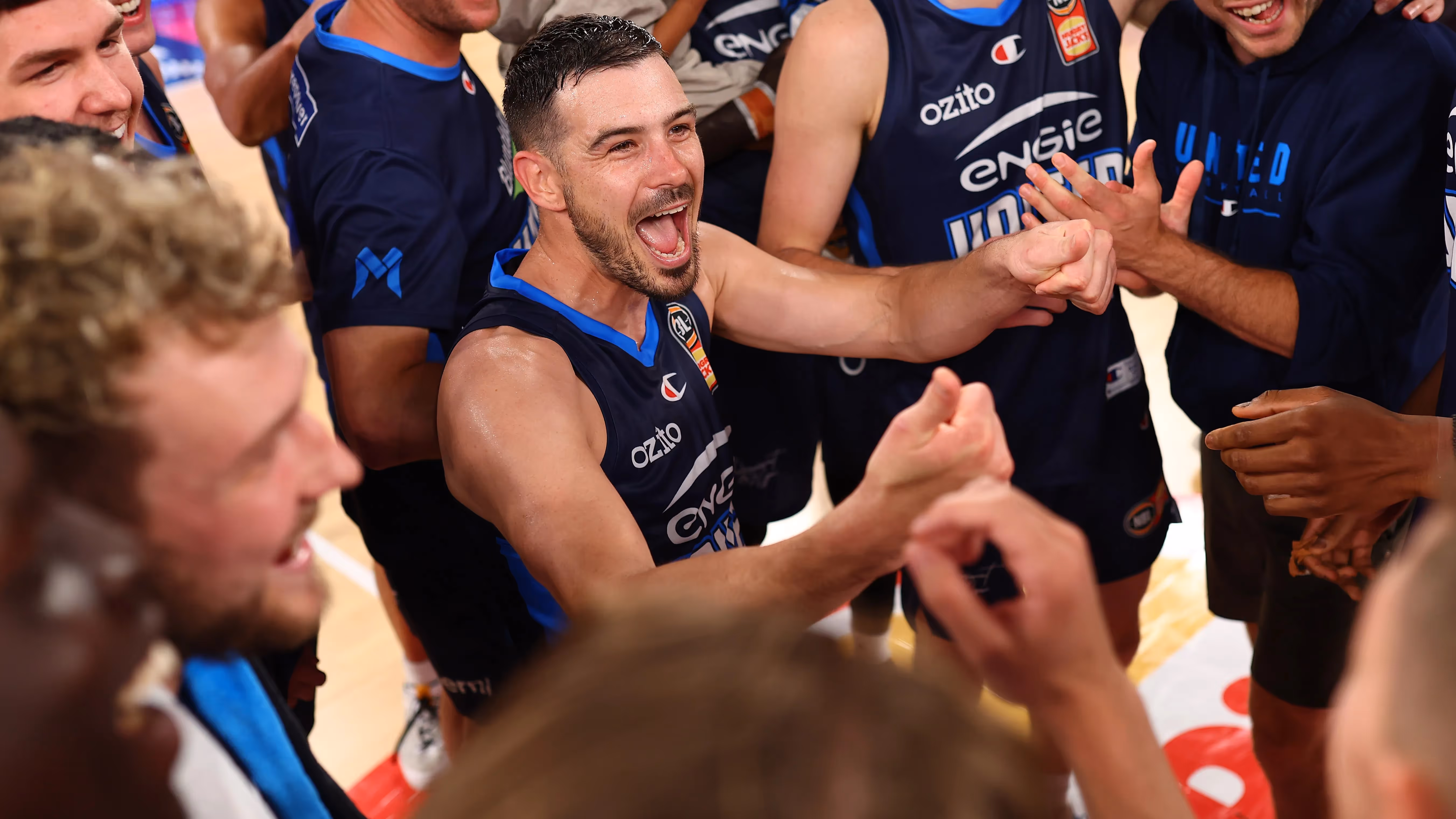 Goulding stars as United claw back to beat Kings