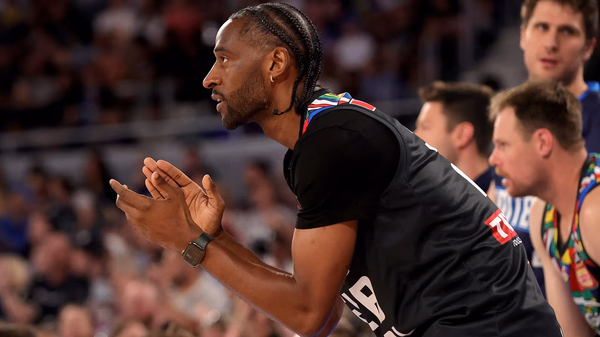 Santamaria names Noi's Sixth Man contenders