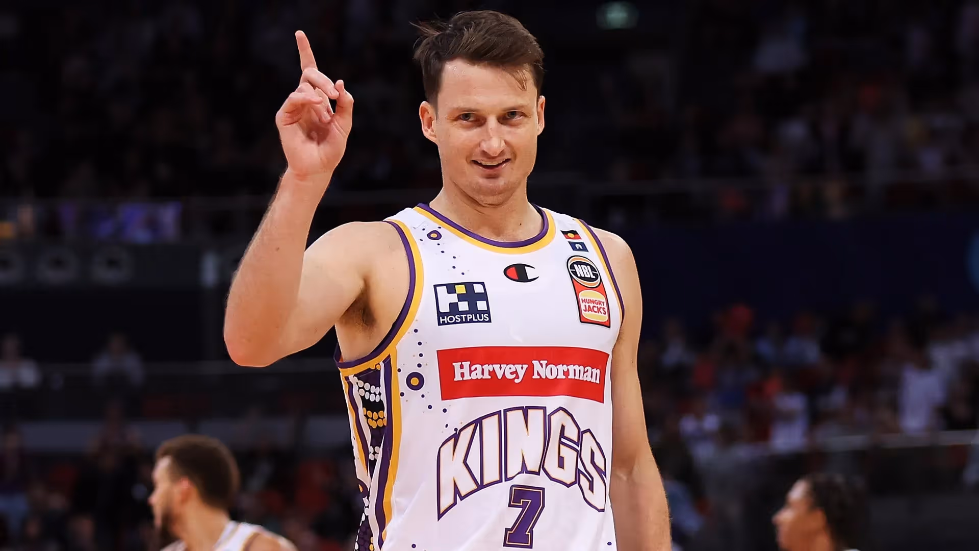 Bruce's late three-pointer ices Kings' win over NZ