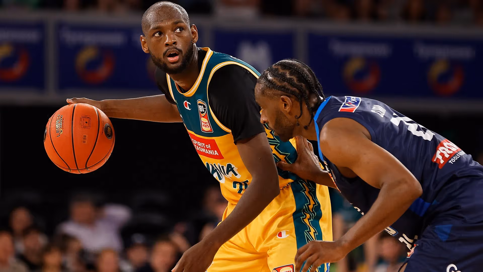 Doyle stars as Tasmania hand Melbourne first loss