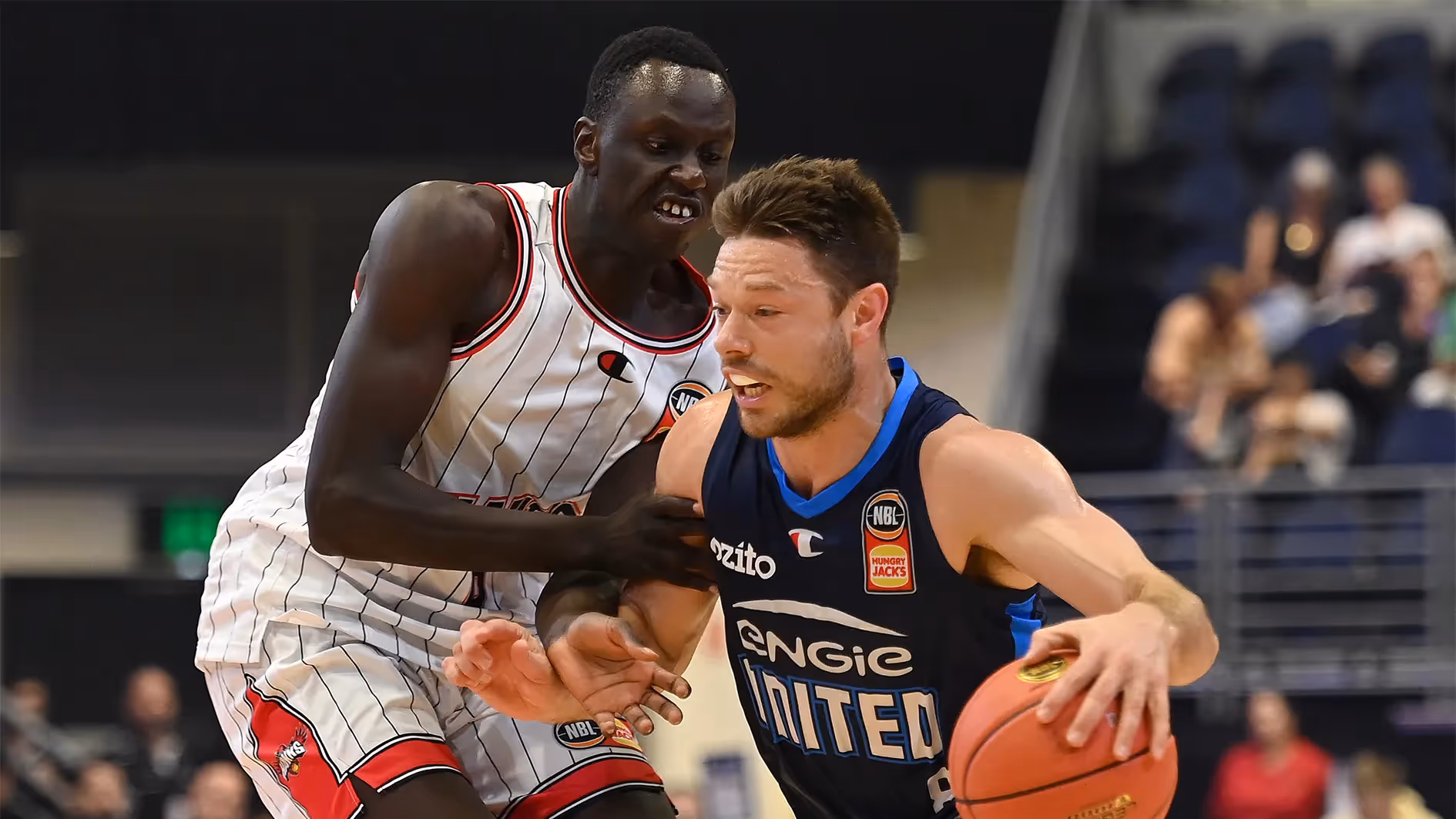 Delly strikes early as United win again