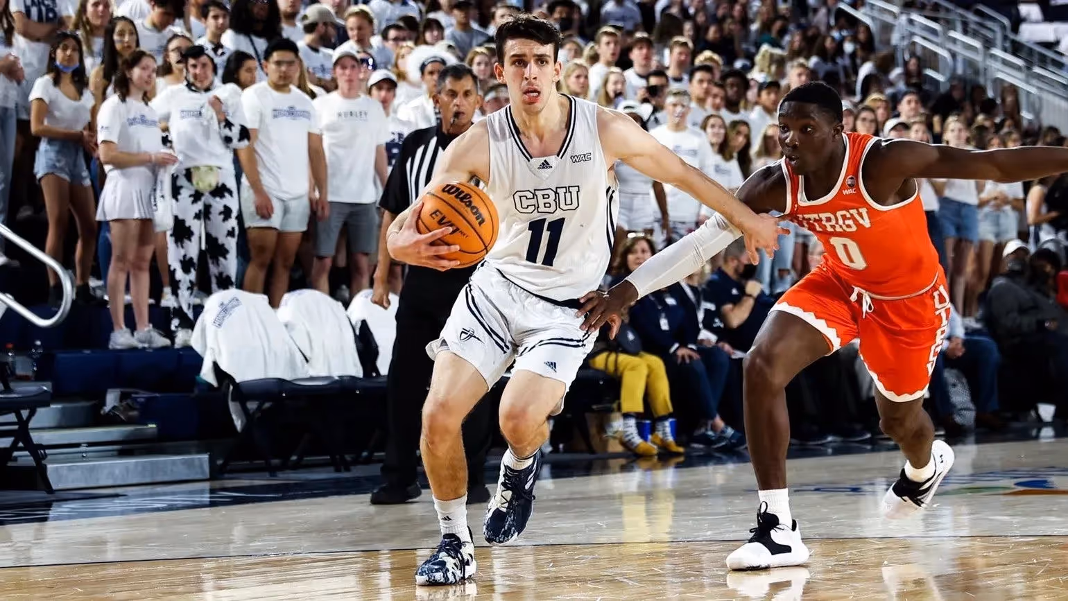 Star Collegiate Guard Set for Home State Reunion?
