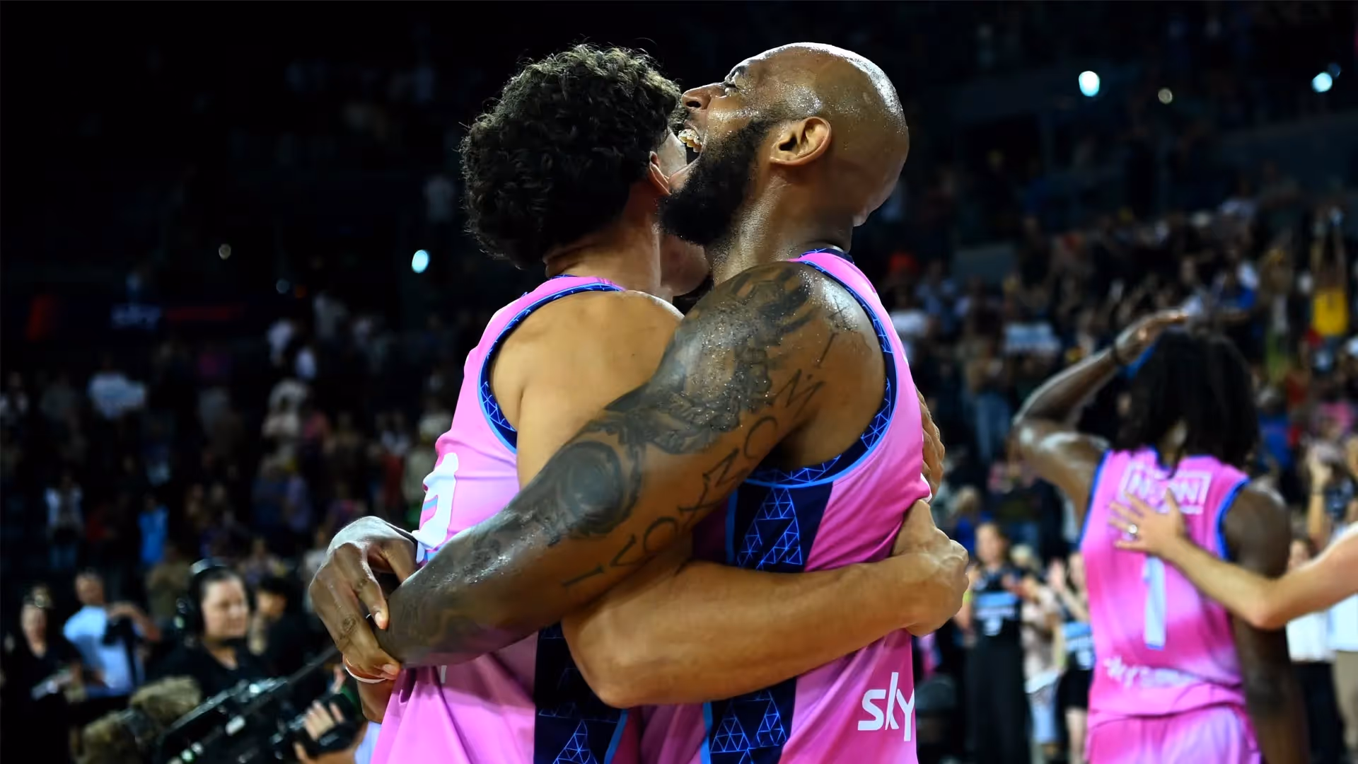 Breakers Overpower United for Critical Result