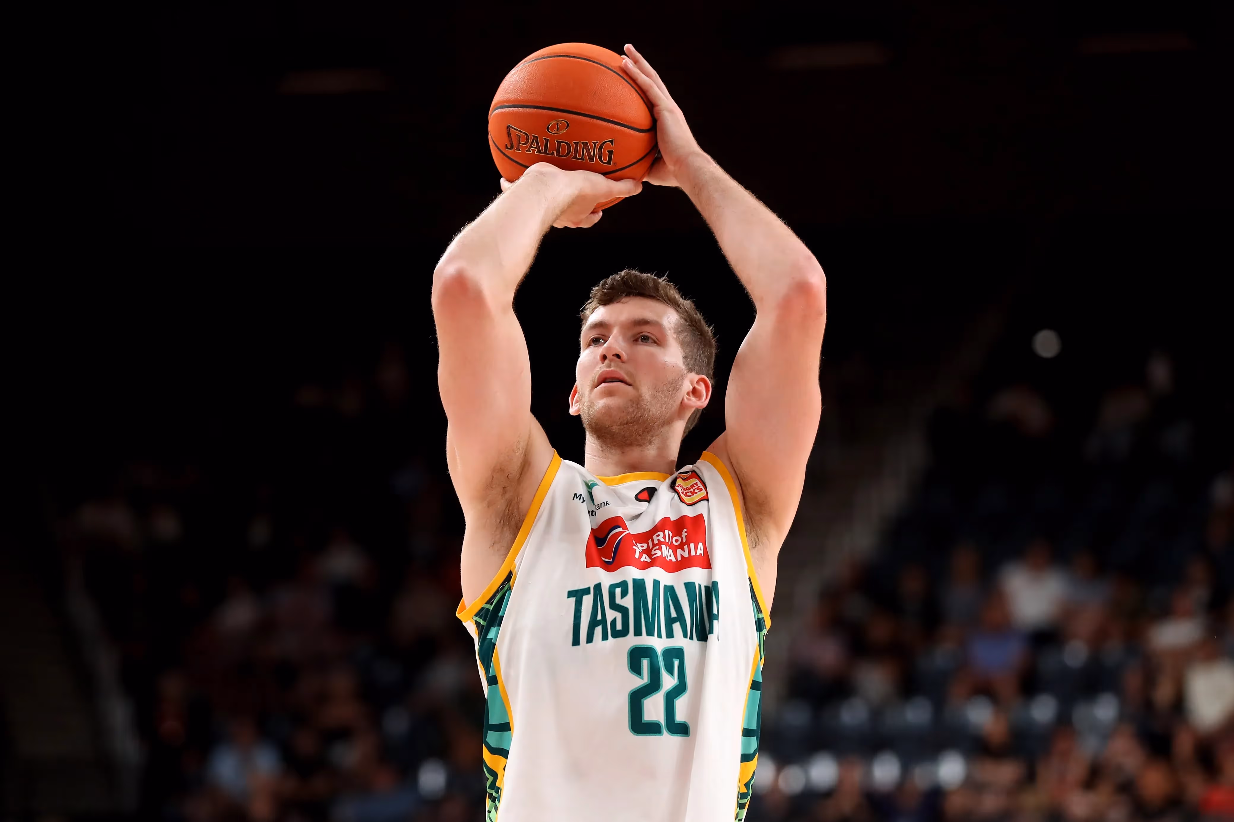 JackJumpers Get Crucial Win Against Gritty Hawks