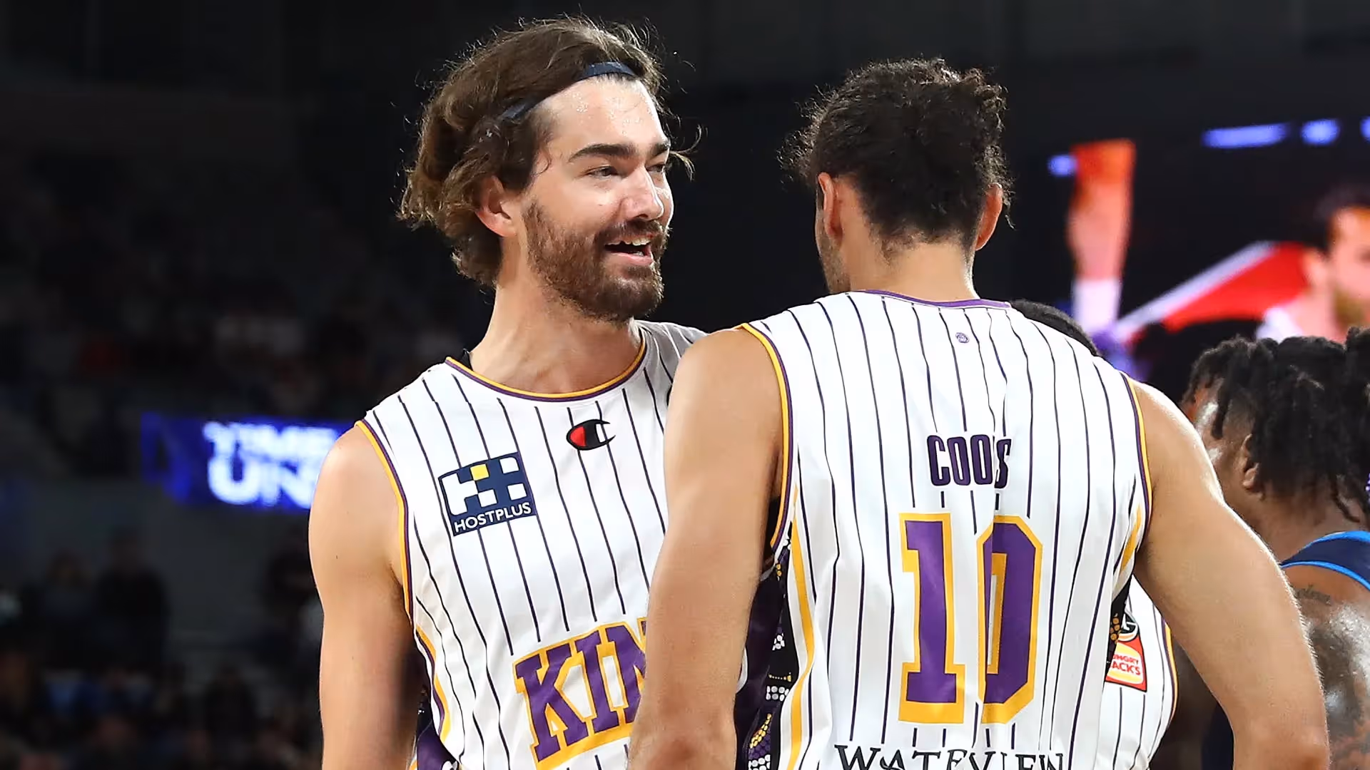 Villainous Kings Embracing Status