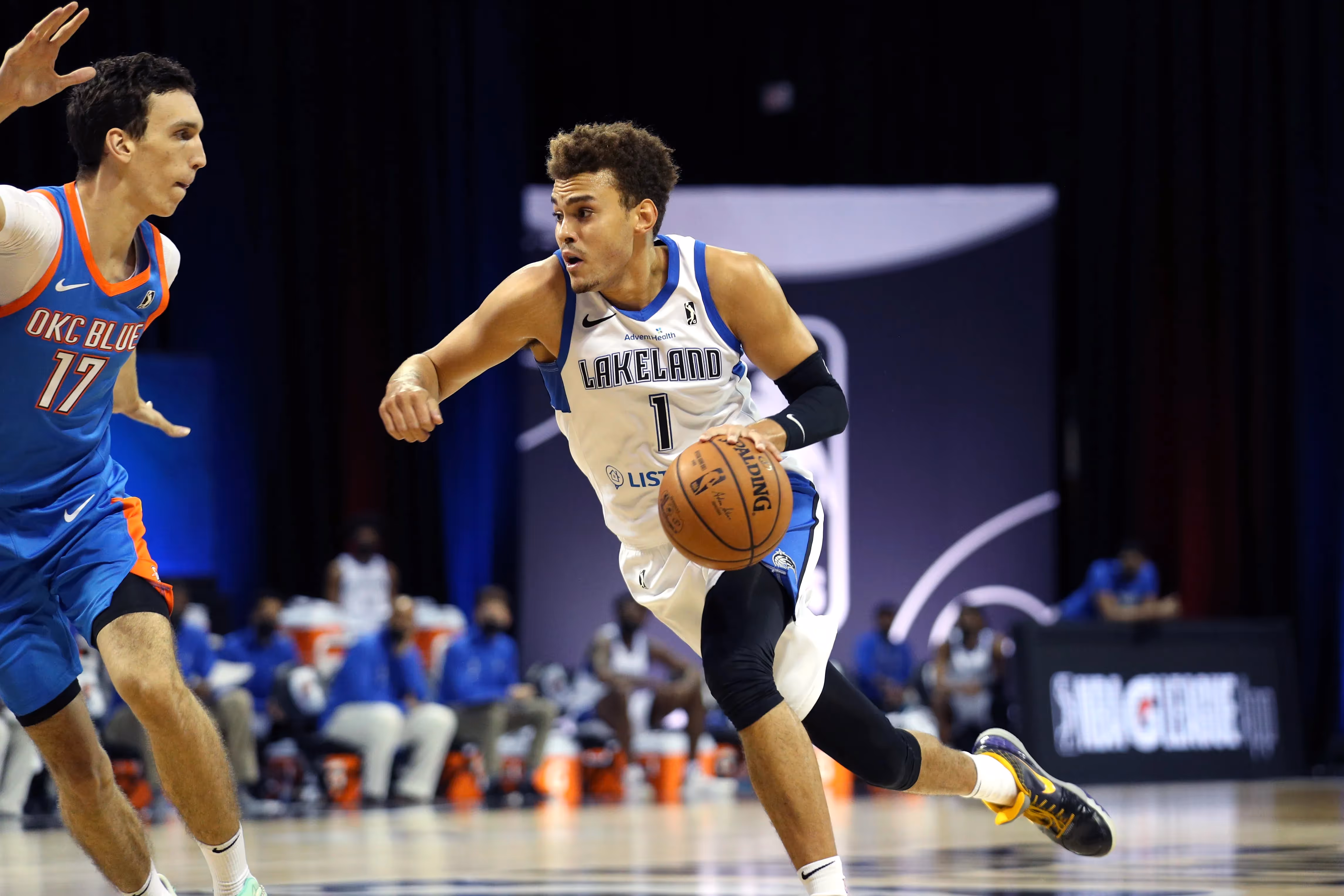 Taipans Sign Import Forward DJ Hogg