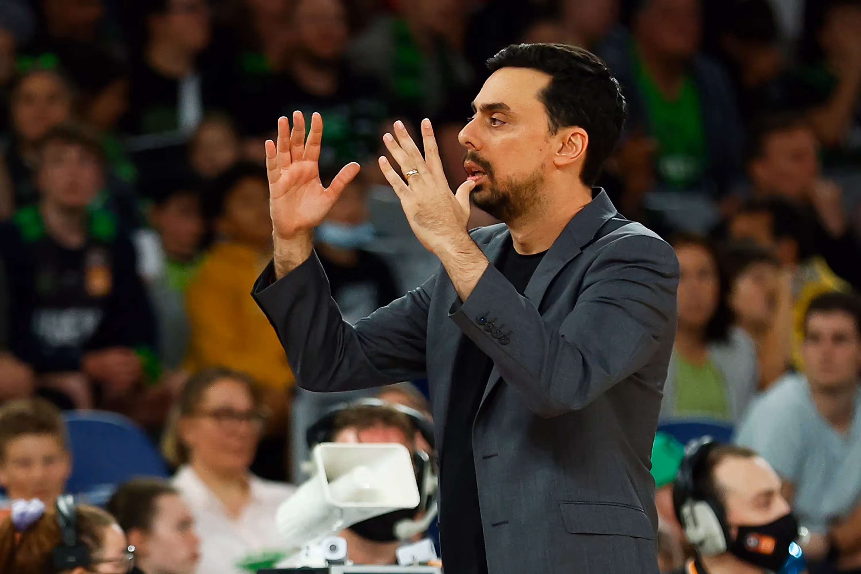 Maor Rebuilds Breakers NZ Connection