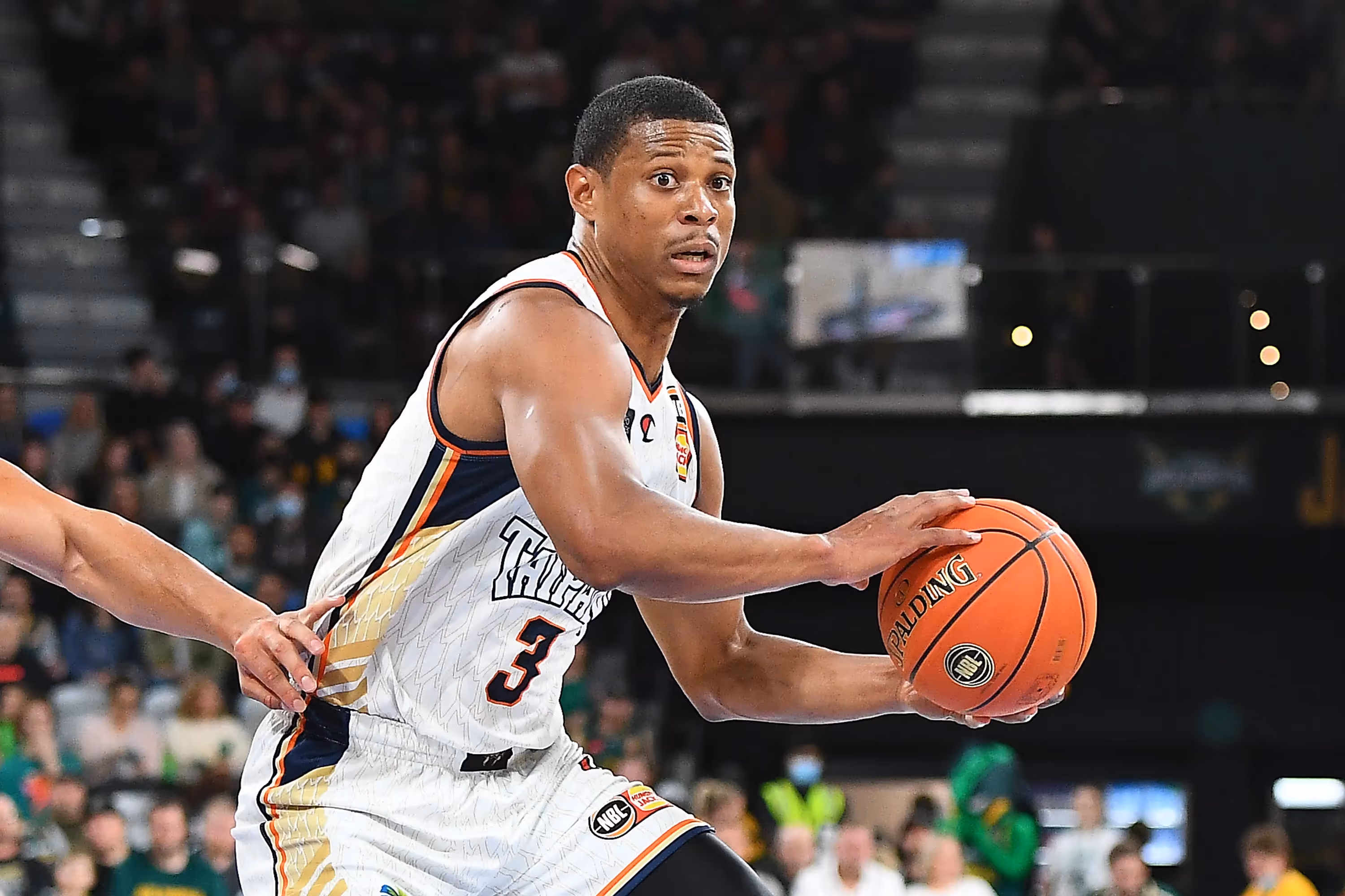 Machado Confirms Taipans Departure