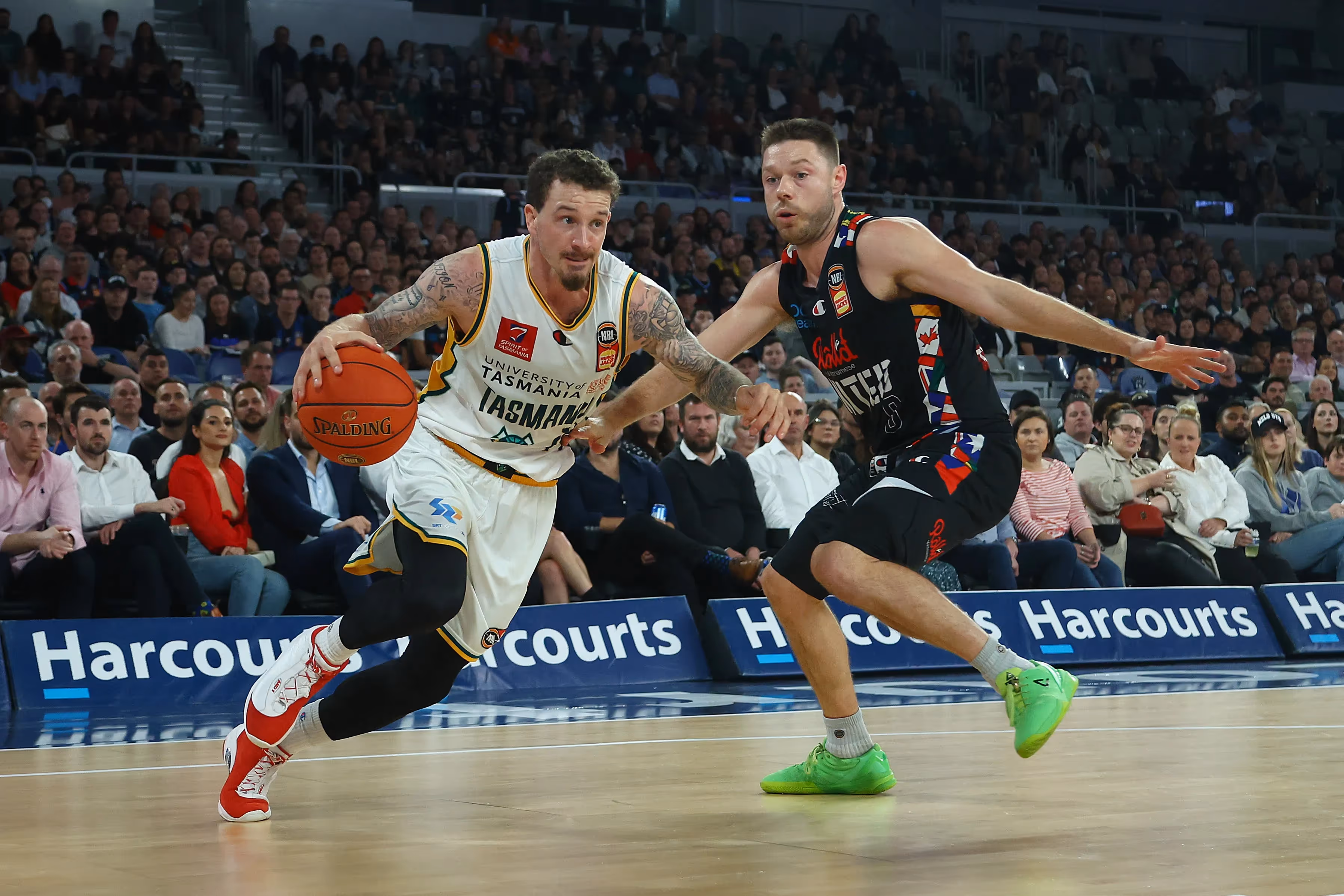 Bulls v Pistons memories in “smash-mouth” United v JackJumpers series