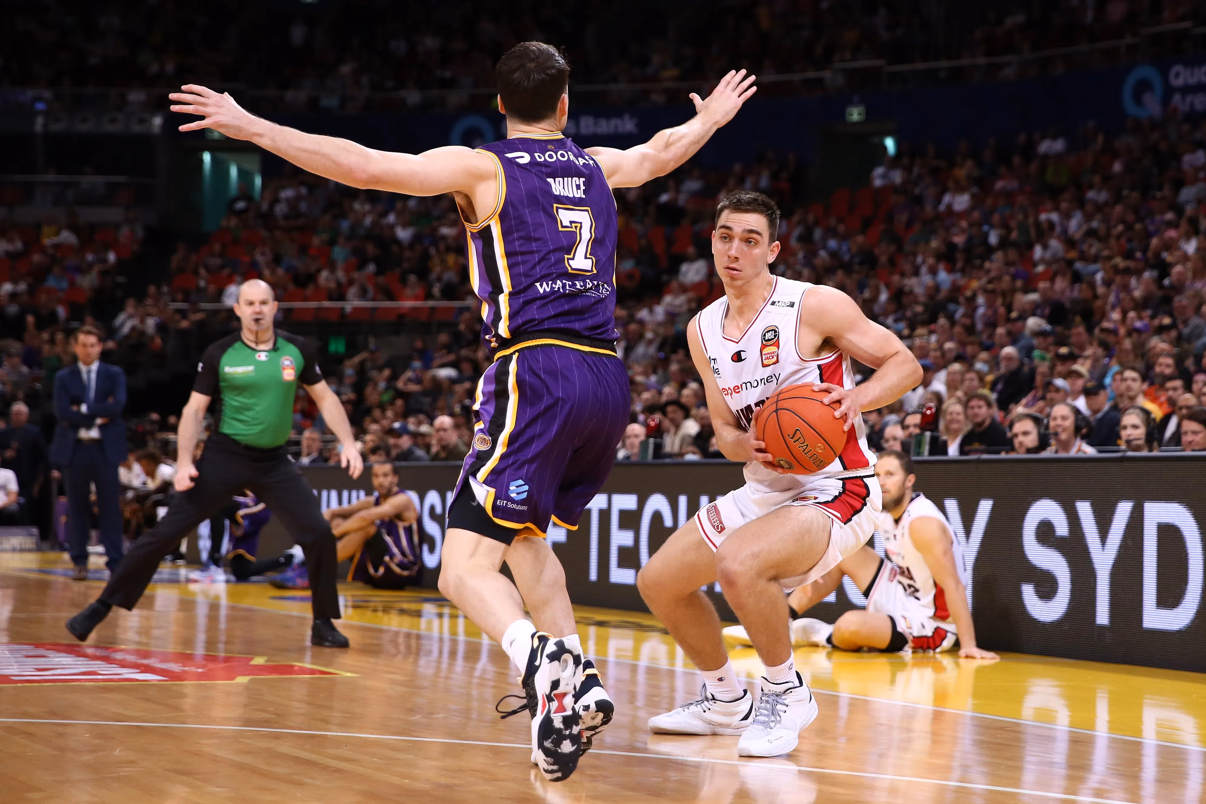 Hawks Prevail Over Kings to Nab Home Court