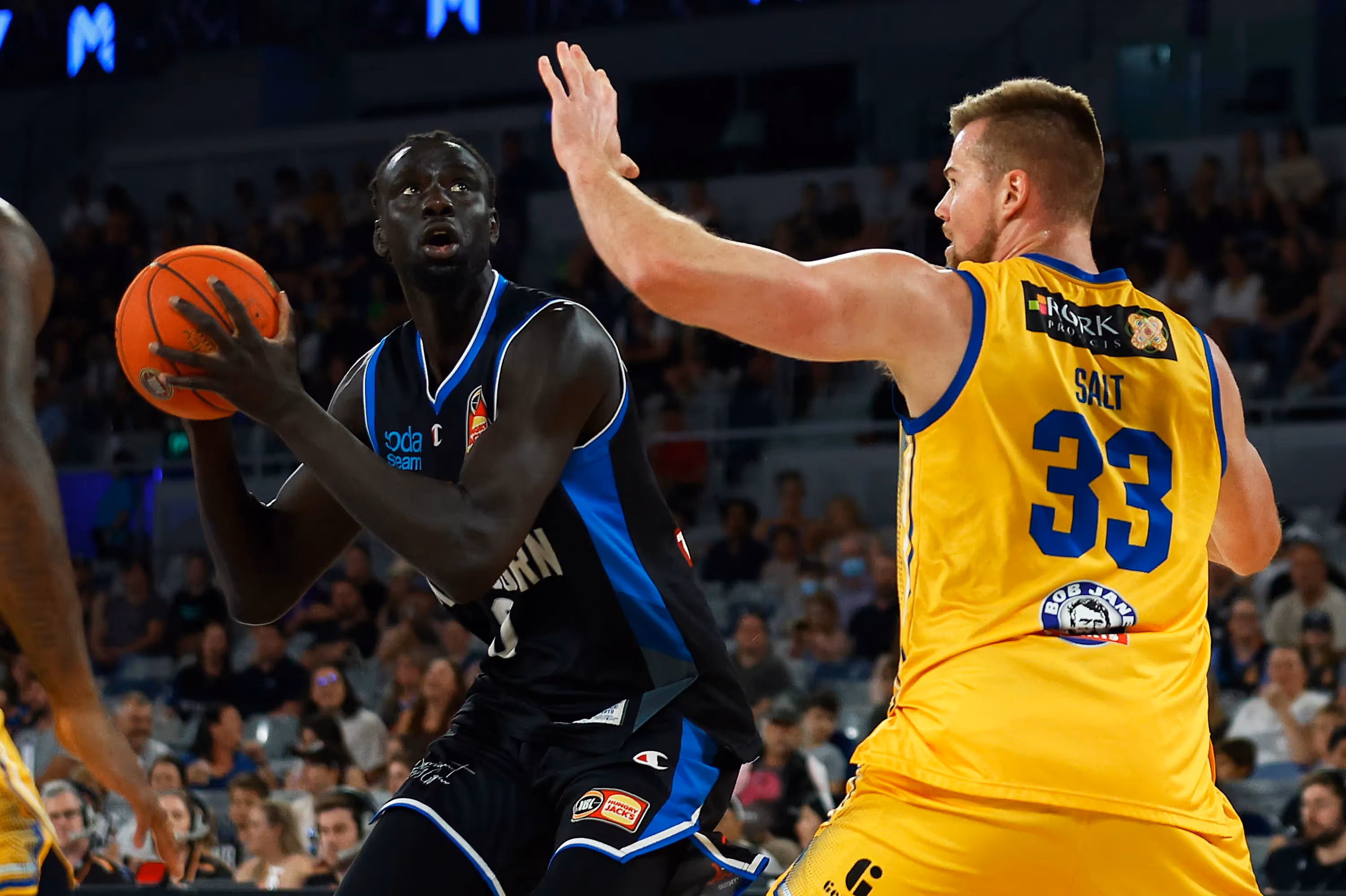 United Overcome Bullets to Close in on Regular Season Title