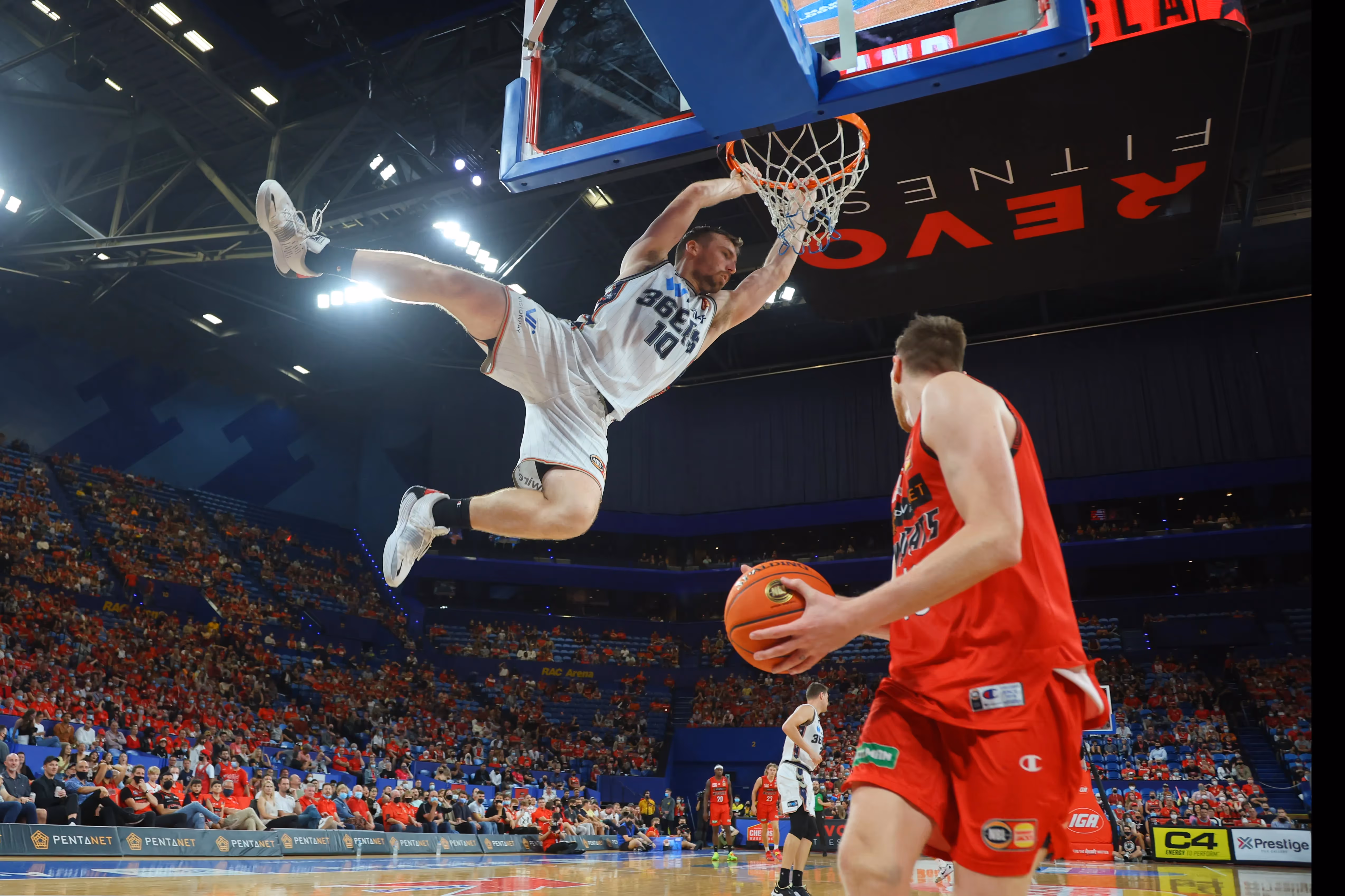 Sixers Fire to Put Spanner in Wildcats' Finals Run