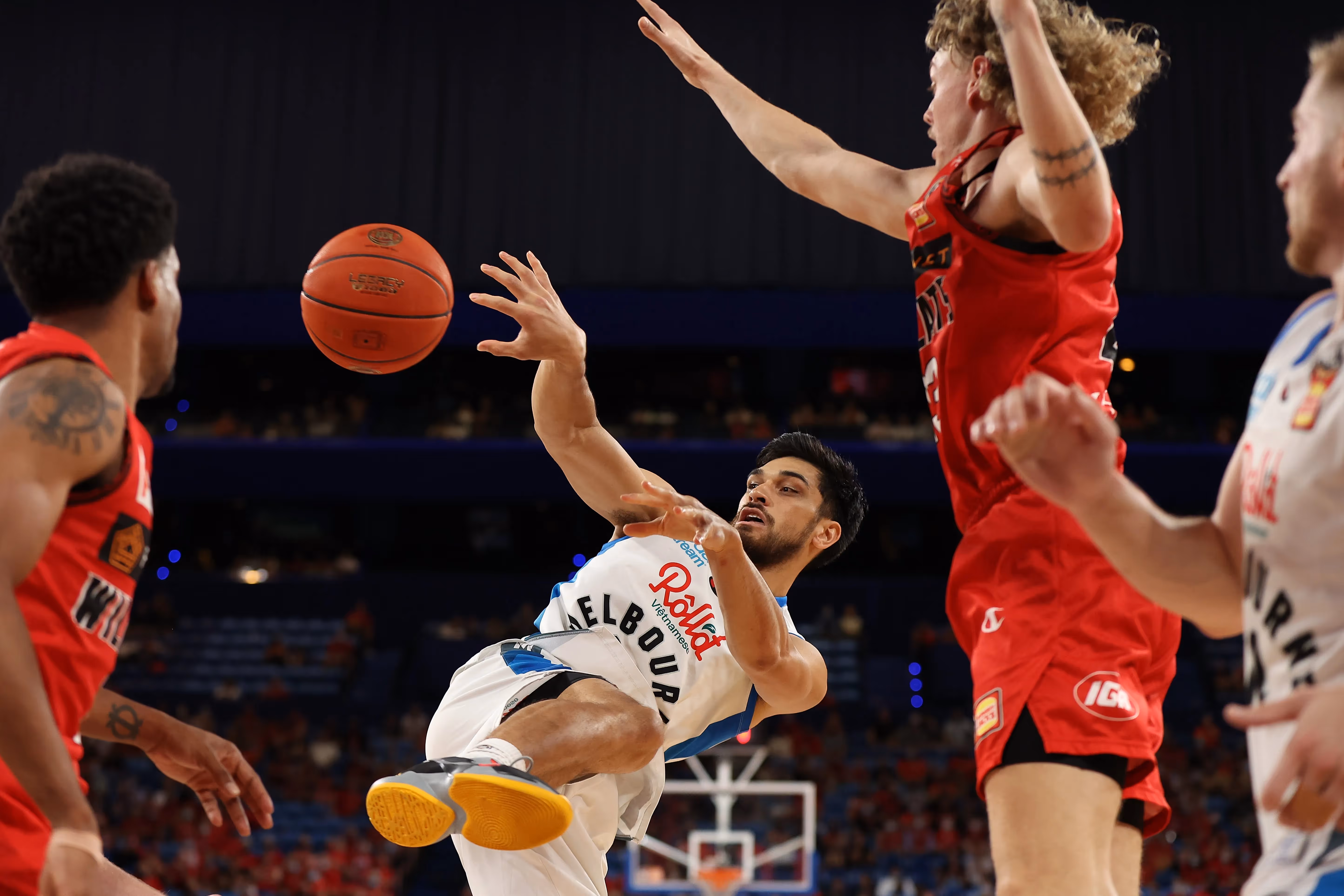 United Retain Spot and Win Again Out West