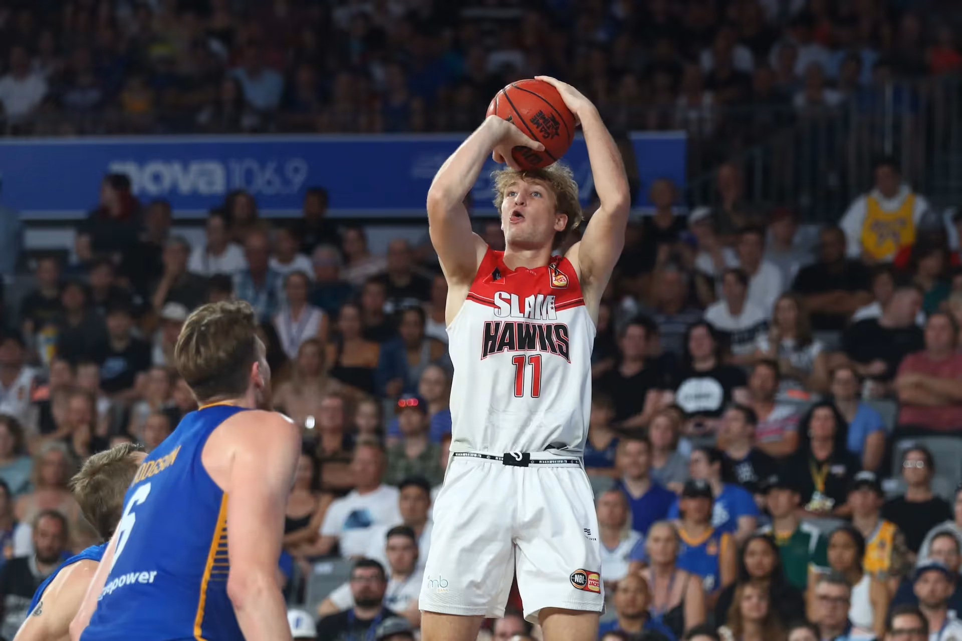 Hawks Re-Sign Grida
