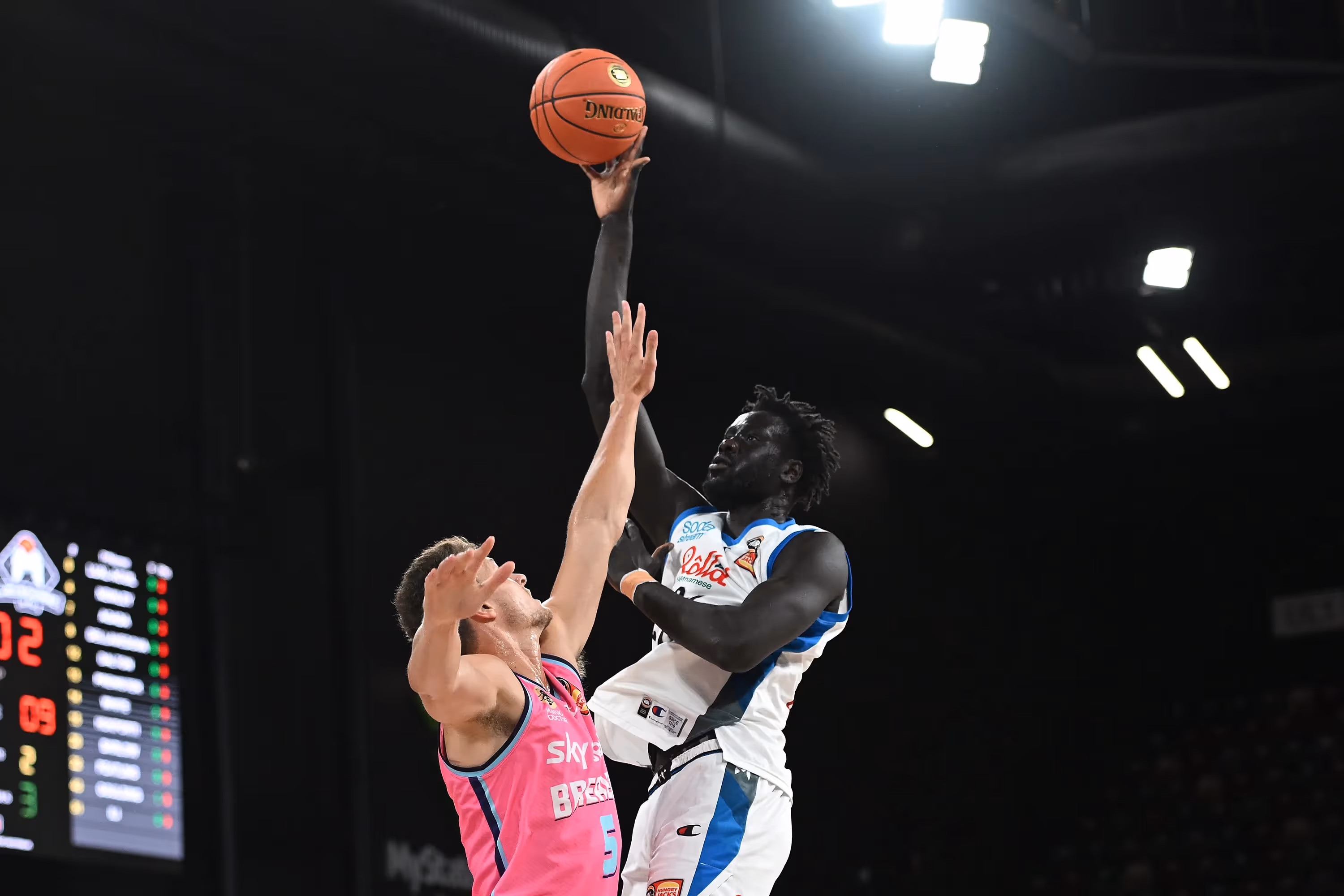 Goulding, United Overrun Spirited Breakers