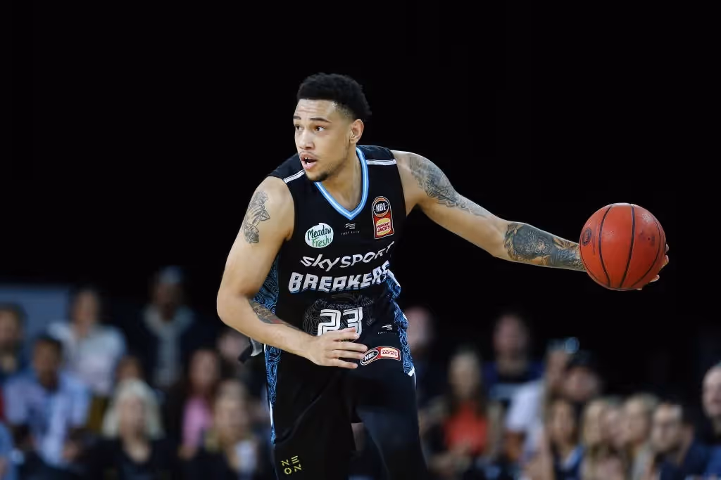 Phoenix Add Brandon Ashley