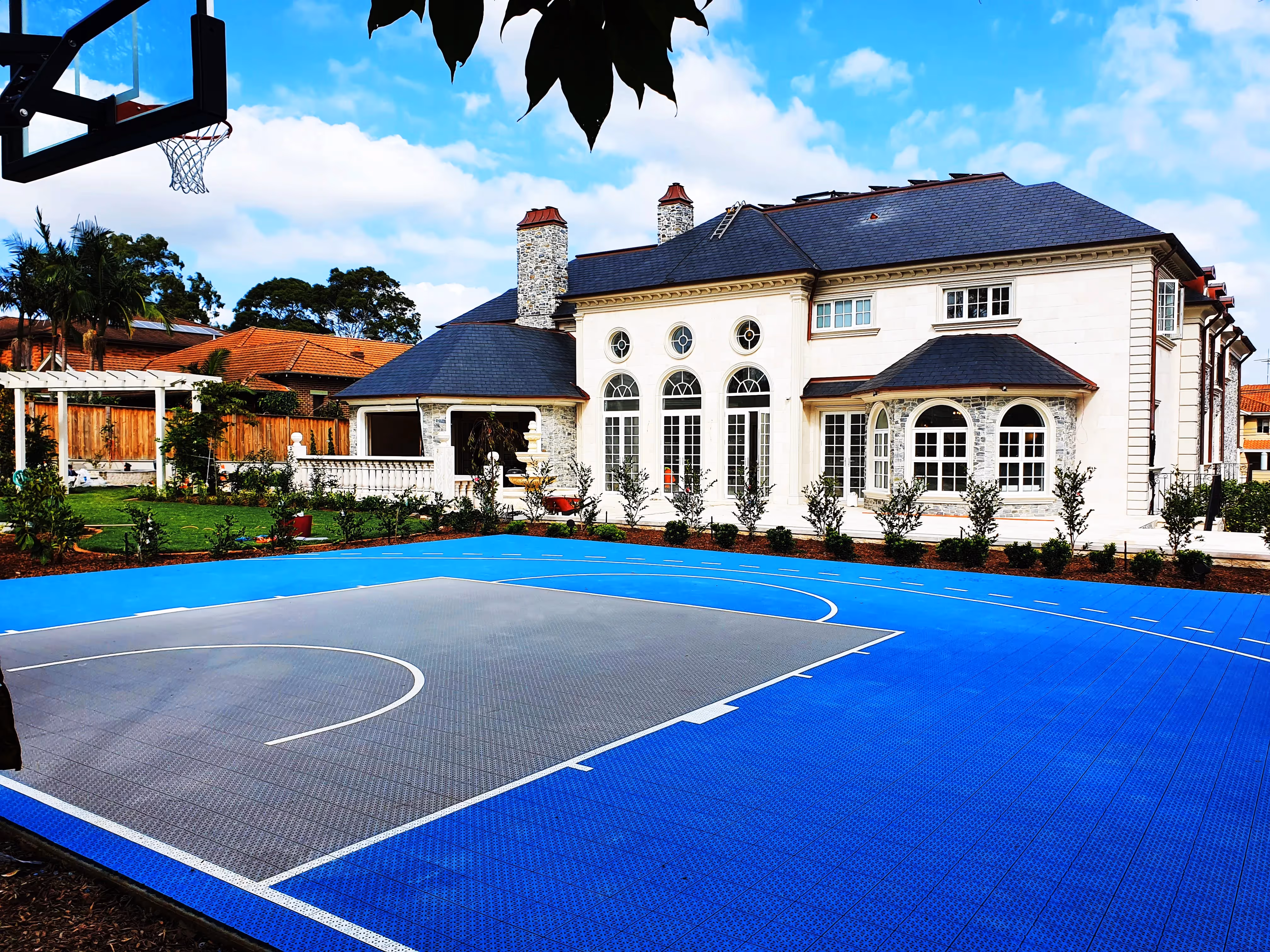 Get The Backyard Basketball Court Of Your Dreams With DreamCourts