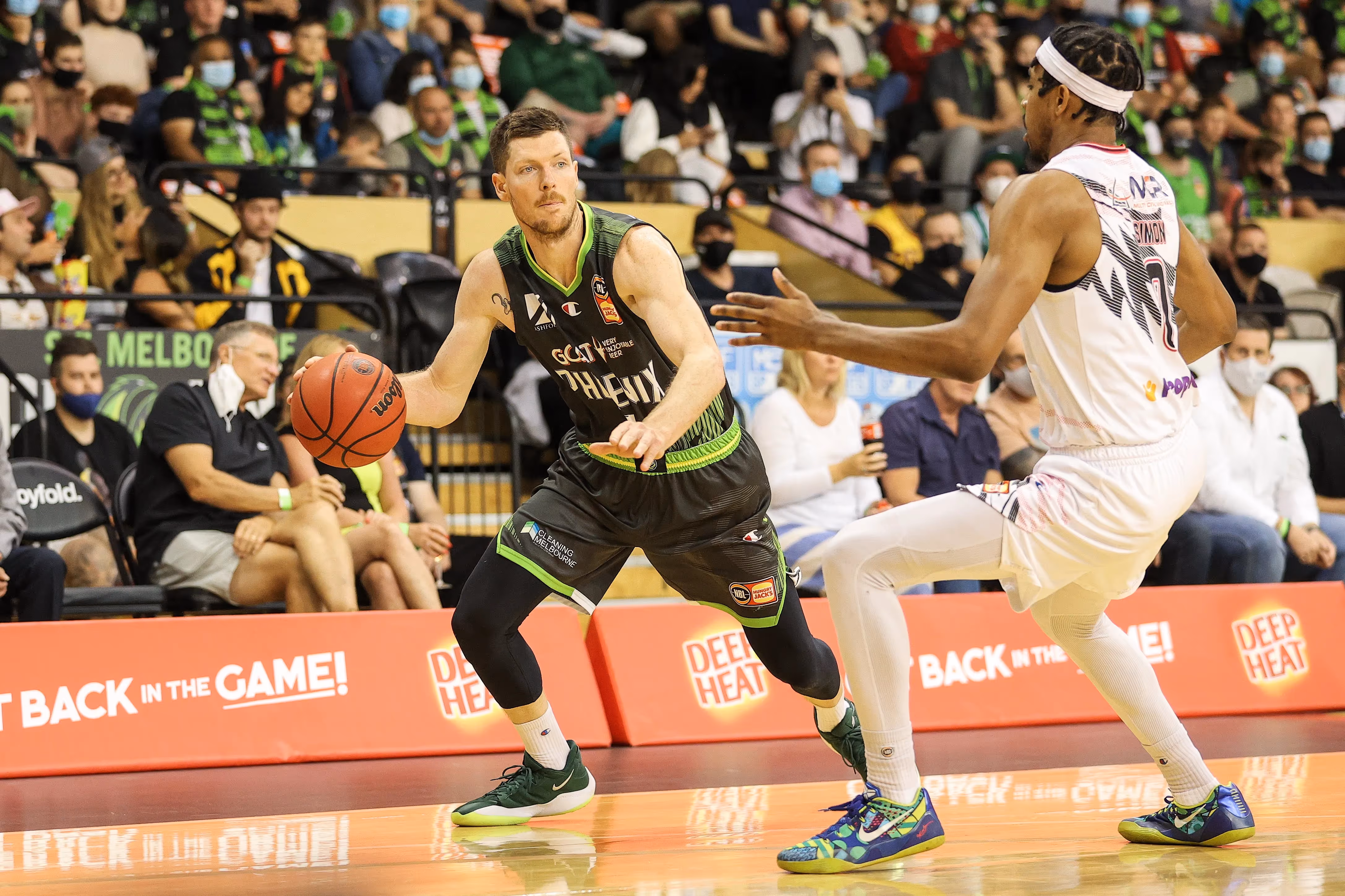 Phoenix deny Hawks in Goorjian's Heartland return