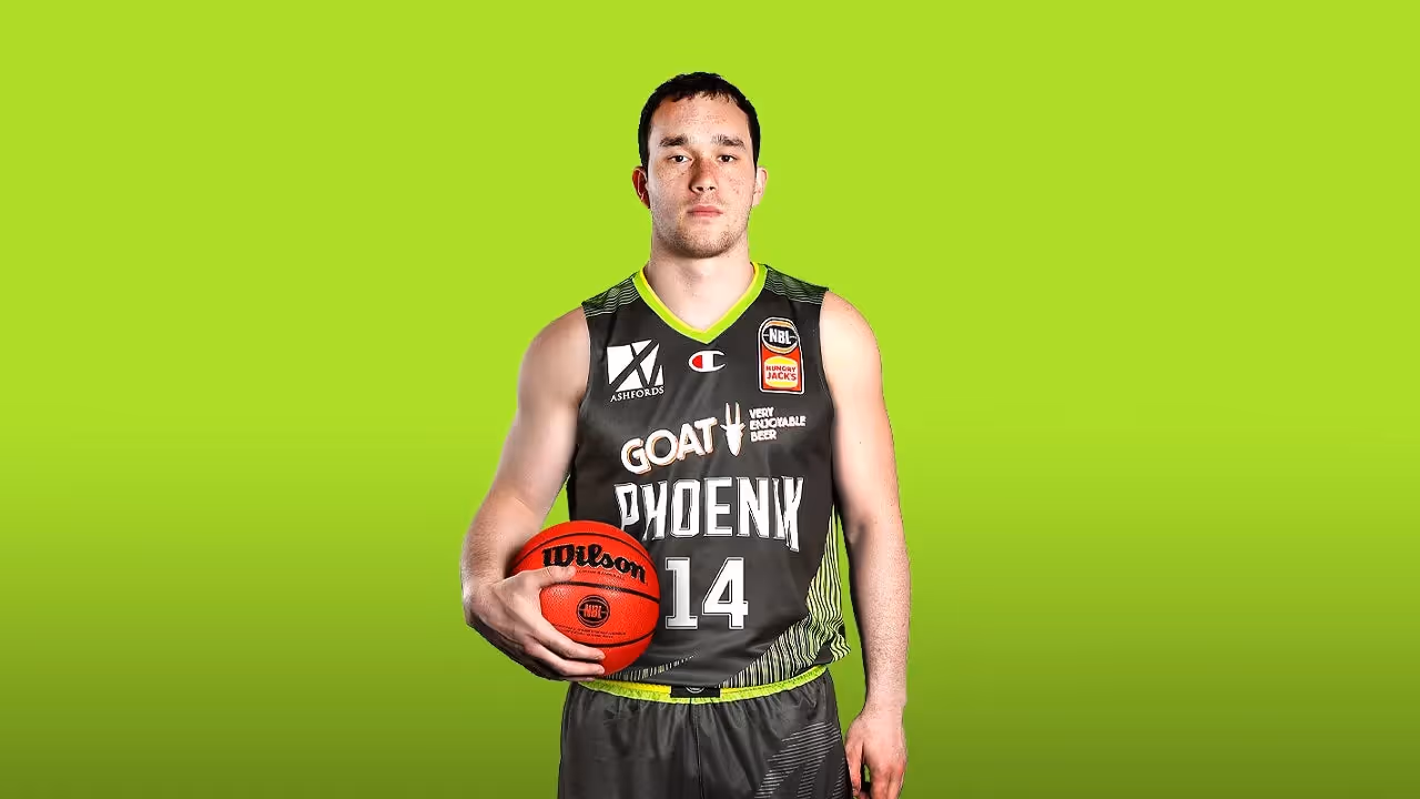 Phoenix Sign Kiwi Big as Pineau Replacement