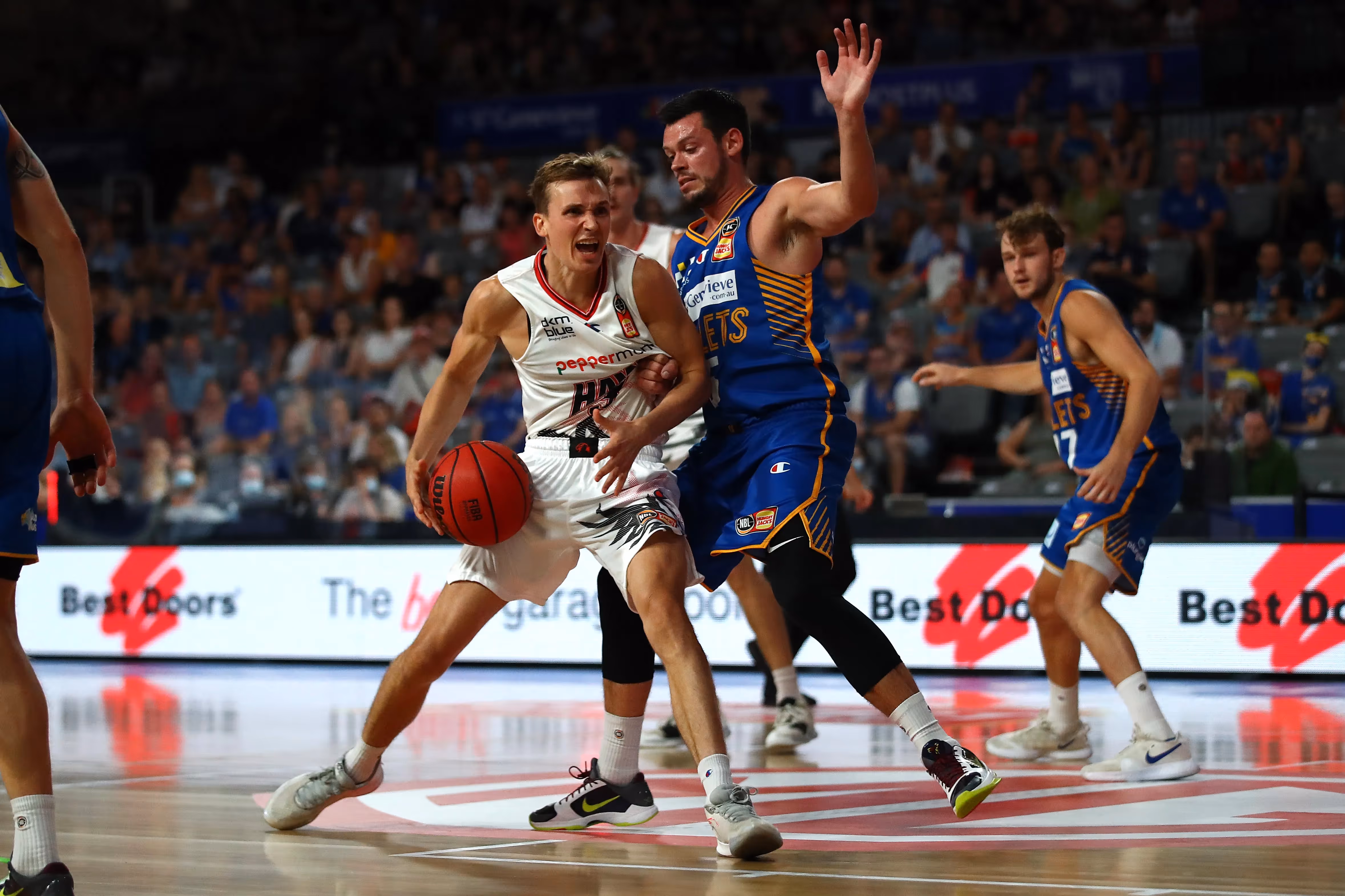 Goorjian led new-look Hawks open up winners