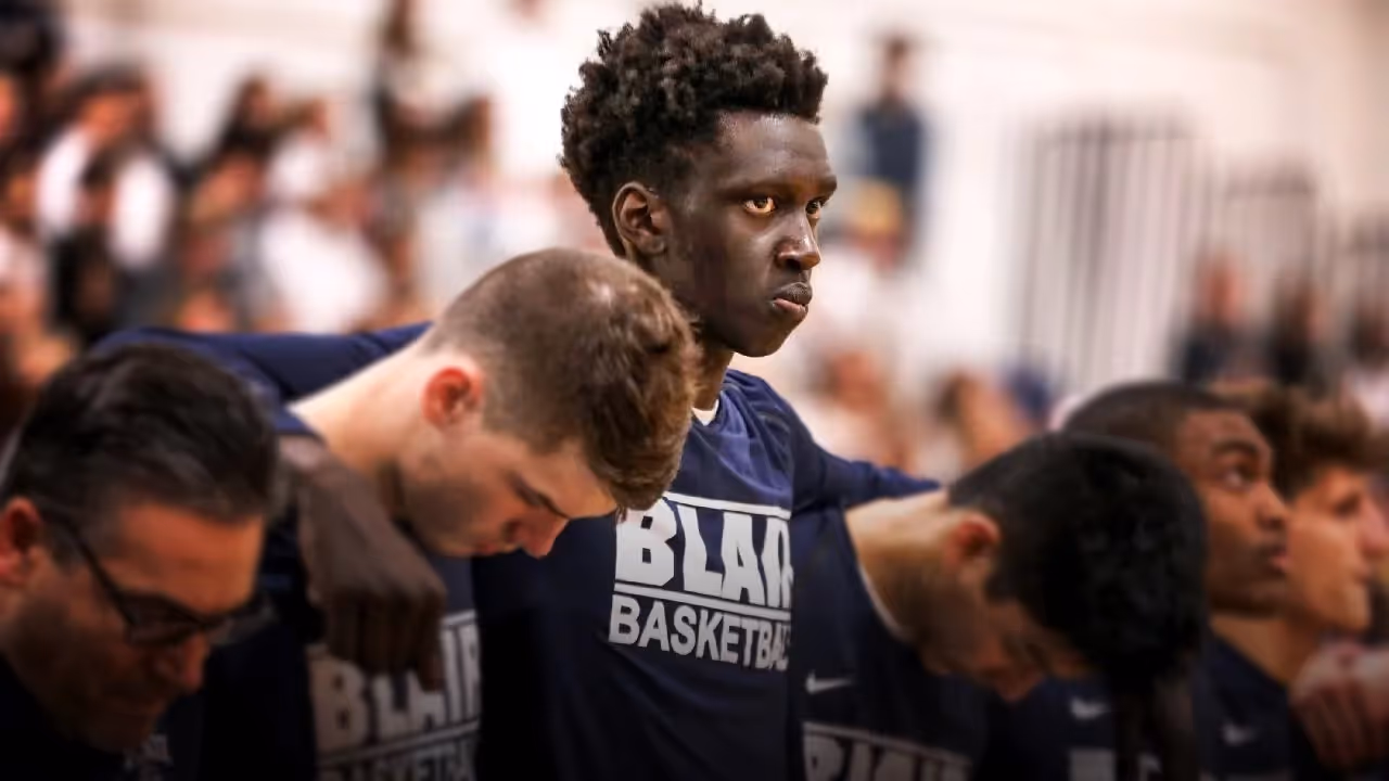Hawks Sign Akoldah Gak