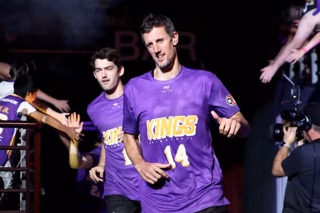 Daniel Kickert Re-Signs With Sydney