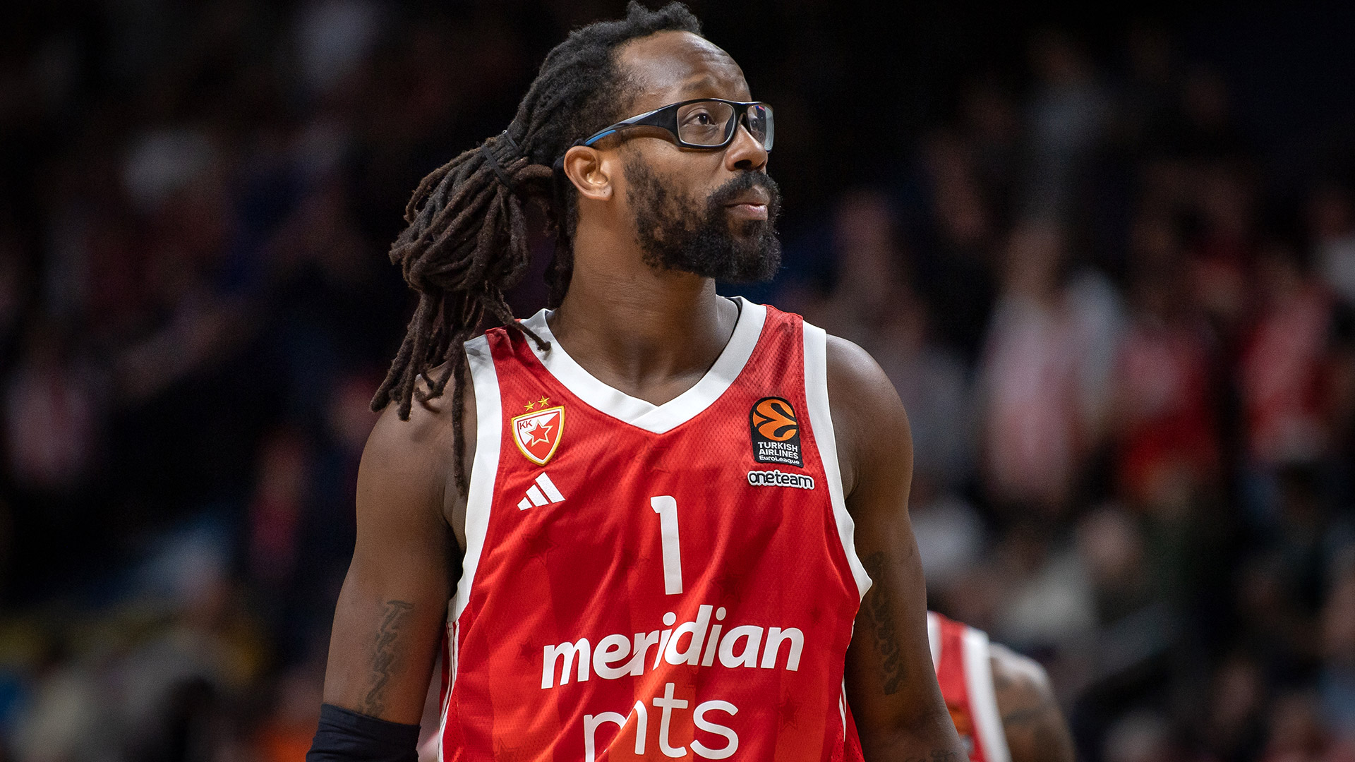 REPORT: Phoenix add defensive anchor