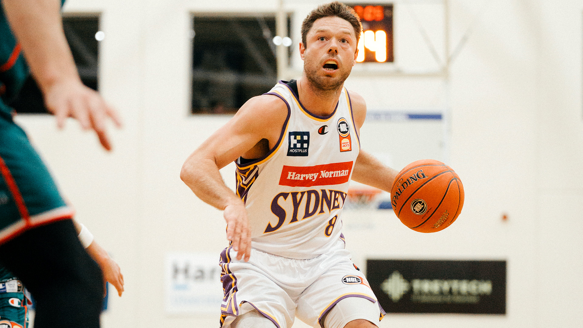 Delly, Davis shine in first up Kings win