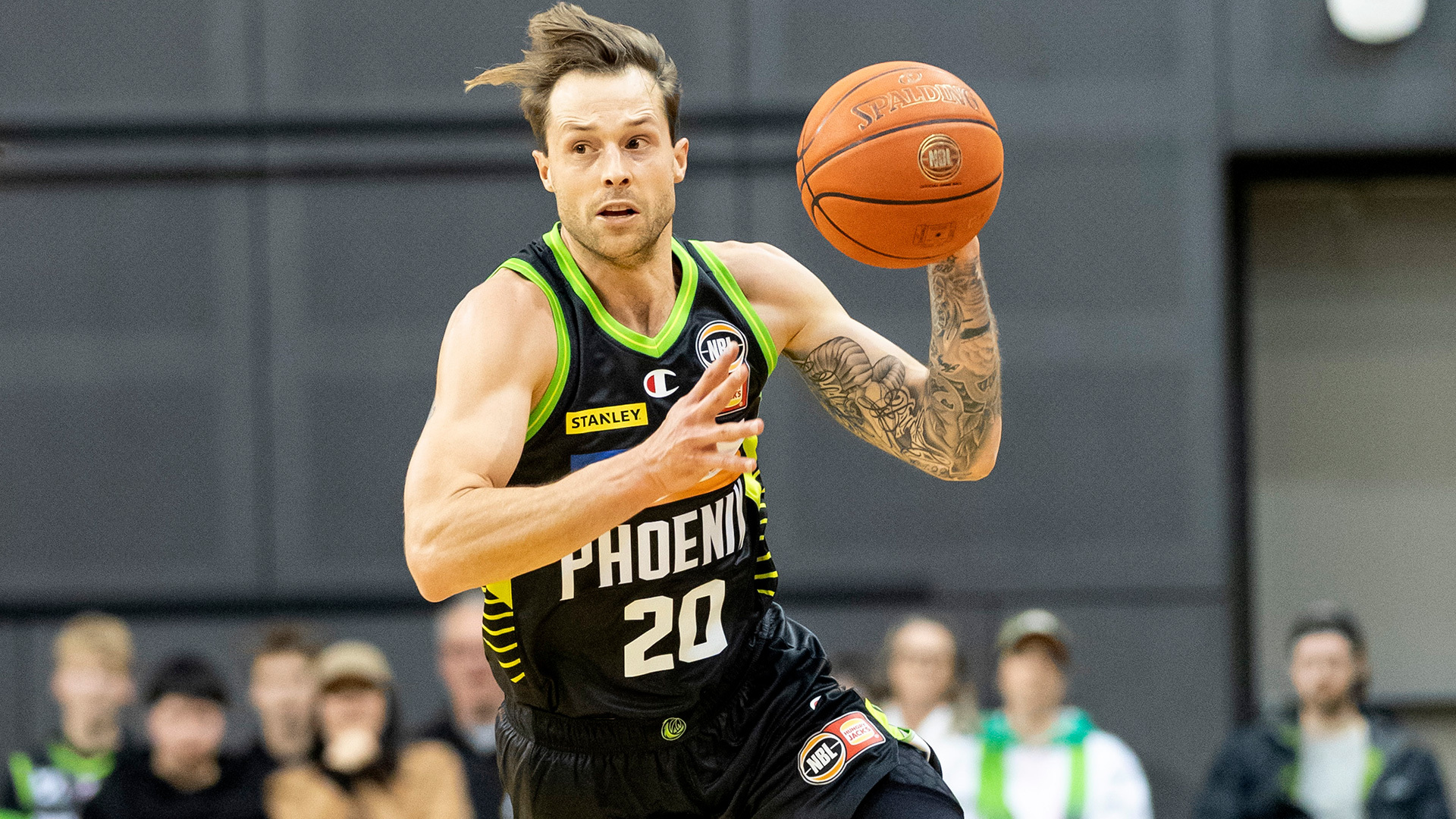 New faces shoot Phoenix to pre-season win
