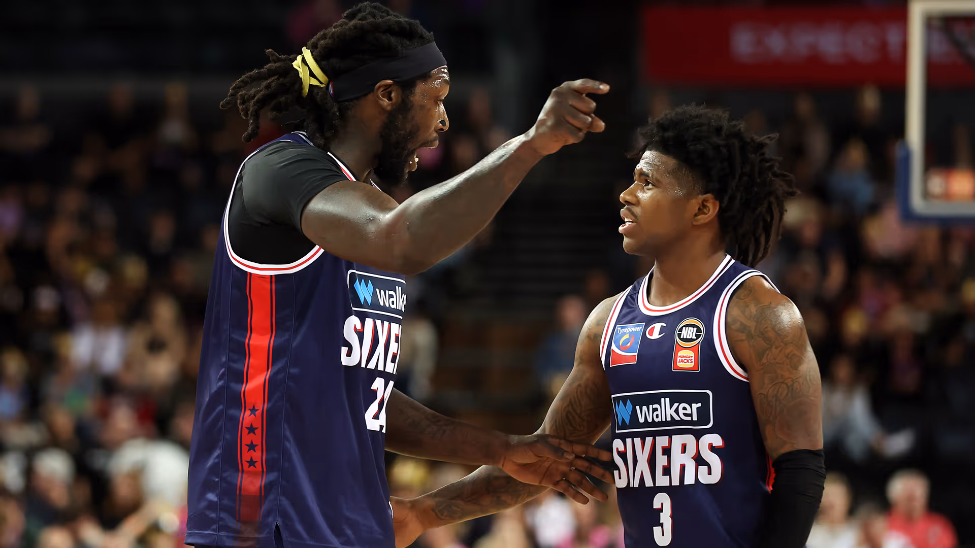 ‘Keep it behind closed doors’: Experts weigh in on Harrell, Davis feud