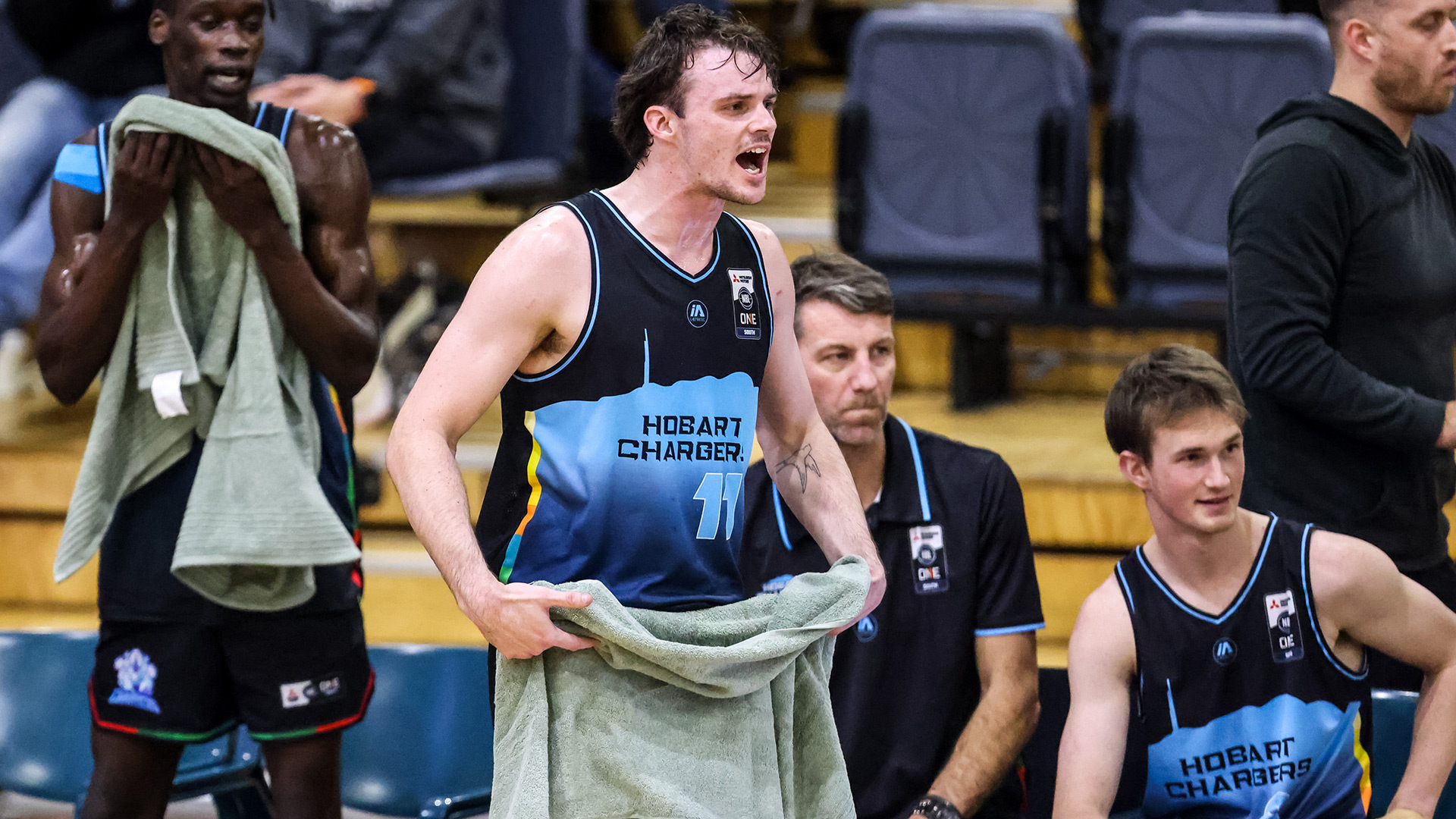 JackJumpers sign replacement player