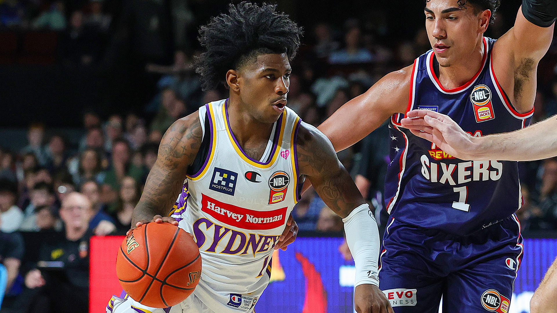 Davis and Kings make statement in Adelaide