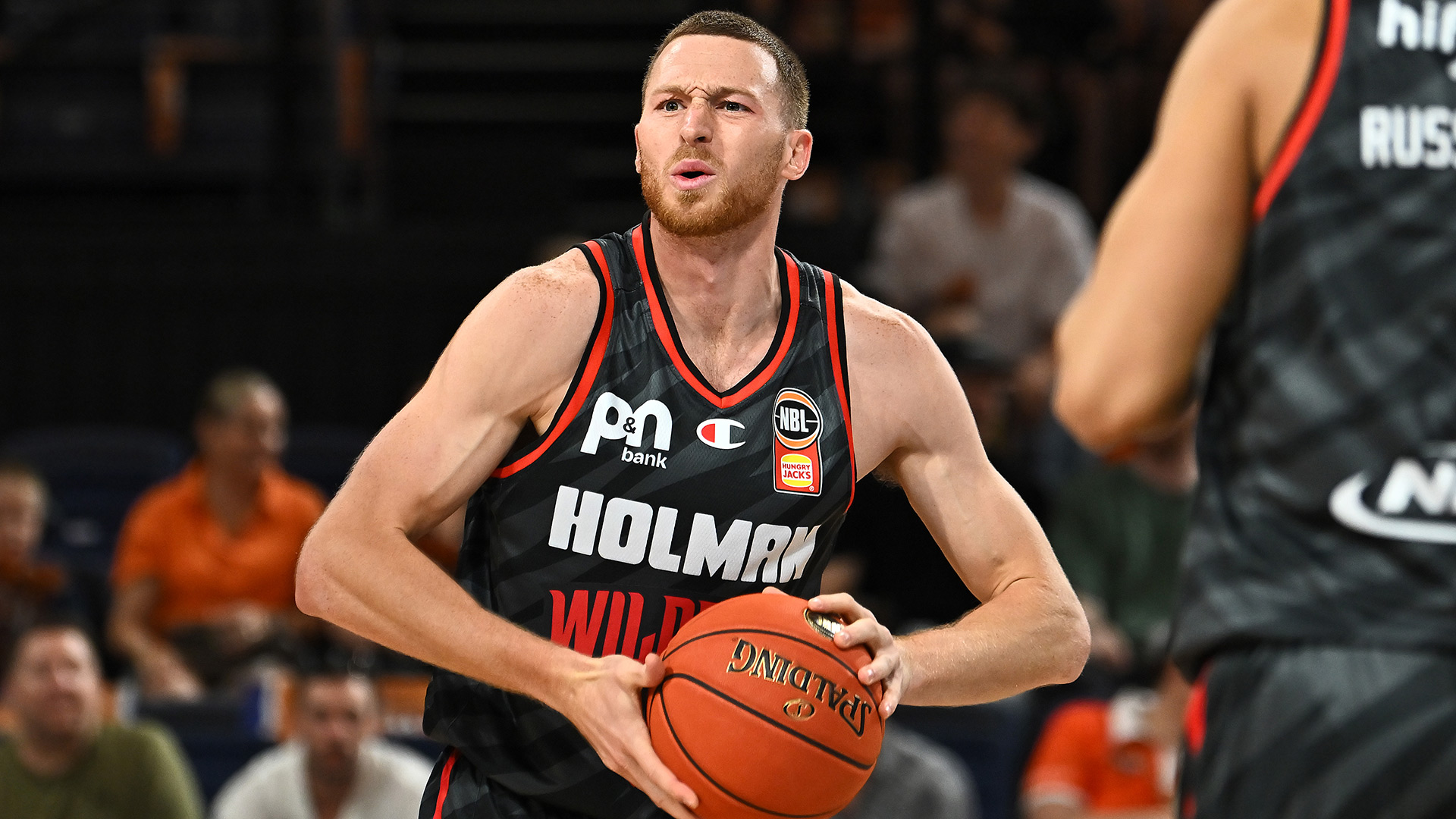 JLA, Windler lift Perth to win in Cairns