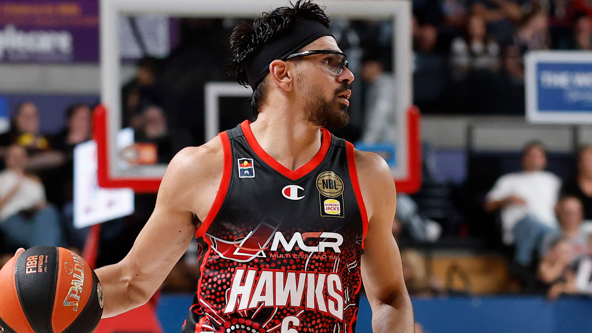 Wells lauds Hawks’ stars