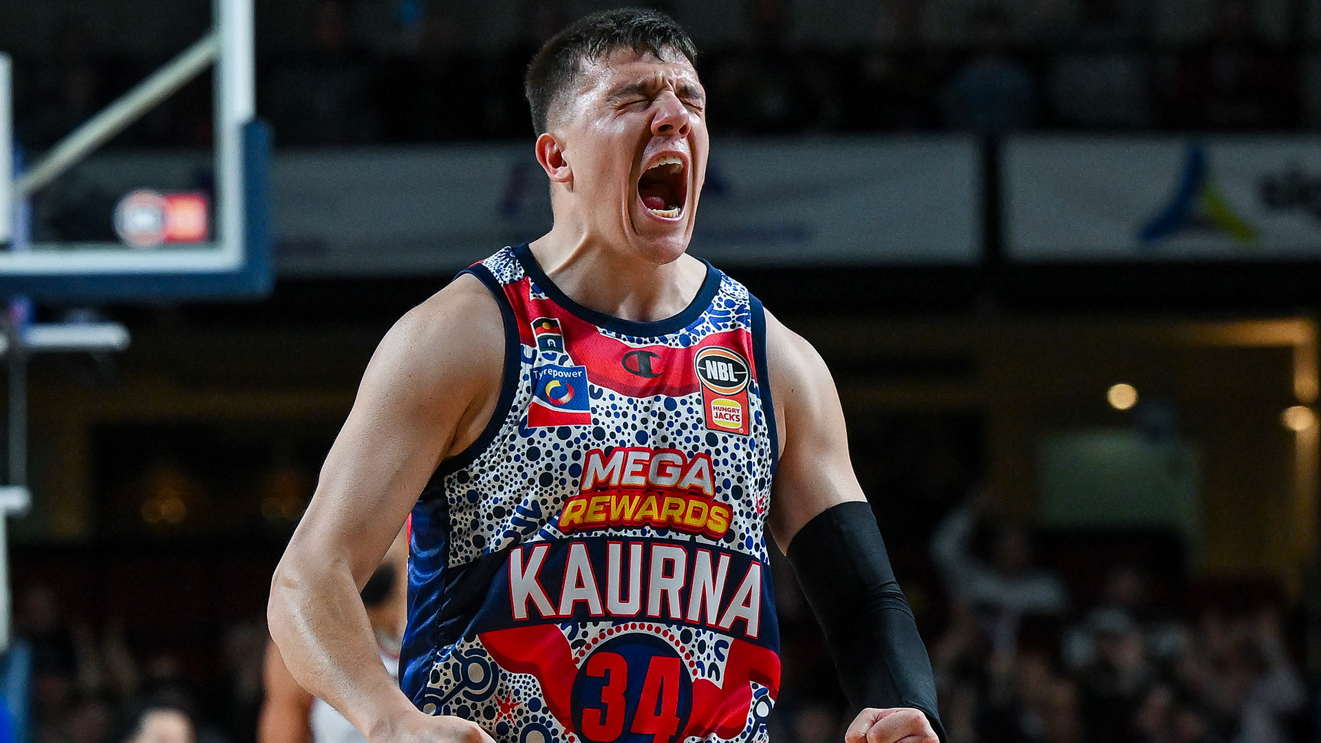 Sixers survive nail-biter with Hawks