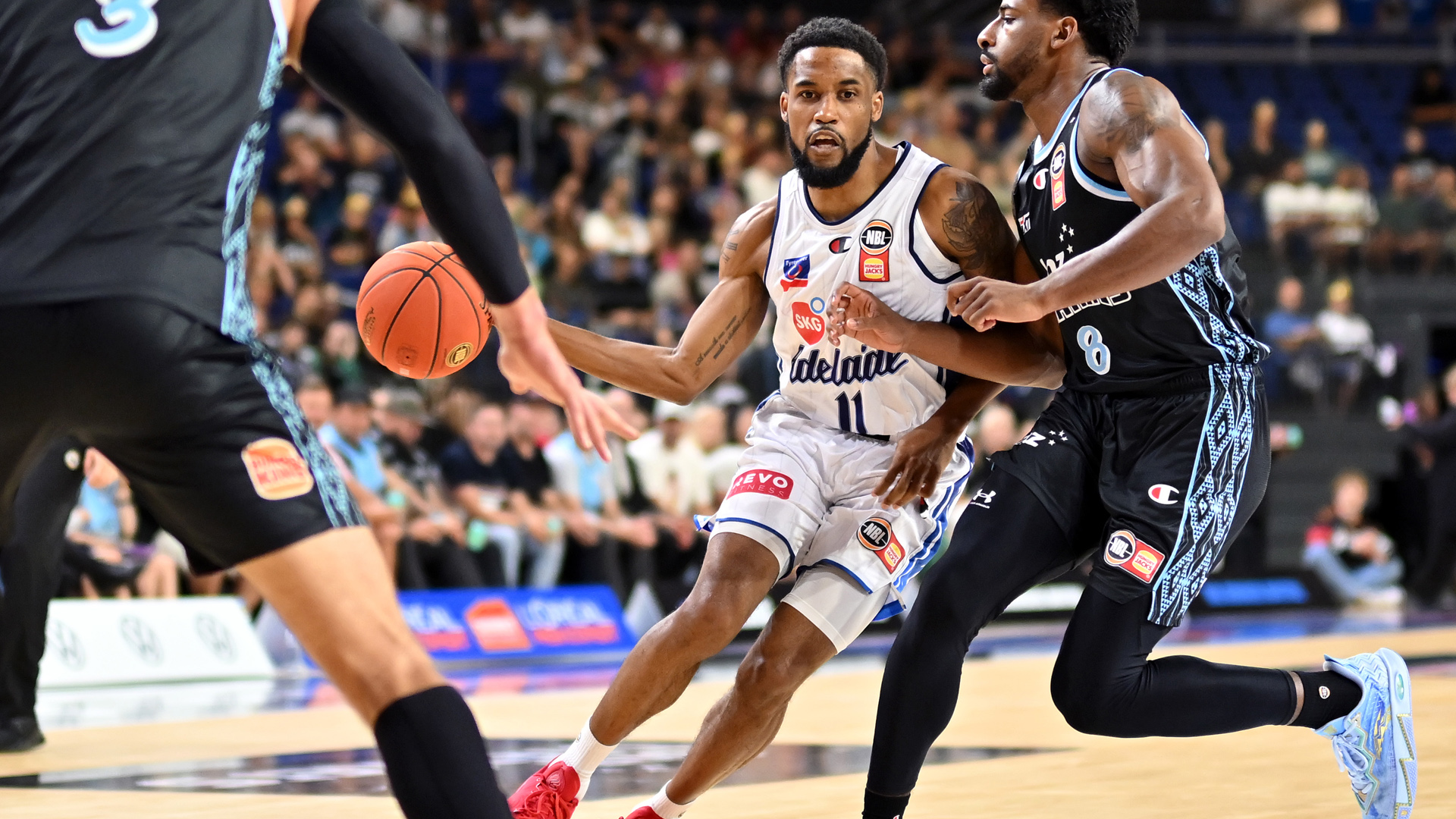 Sixers hold out Breakers in Christchurch