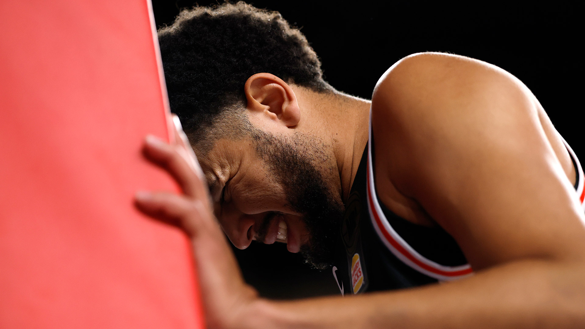 “Don’t know who to trust”: Pressure peaks in the ’Gong