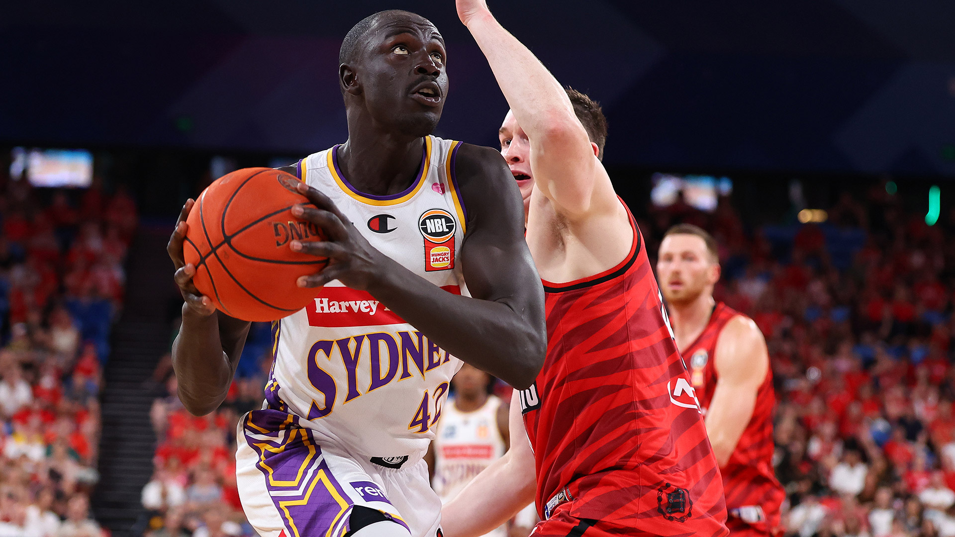 Bul at a gate: Kuol's Doo-fensive masterclass