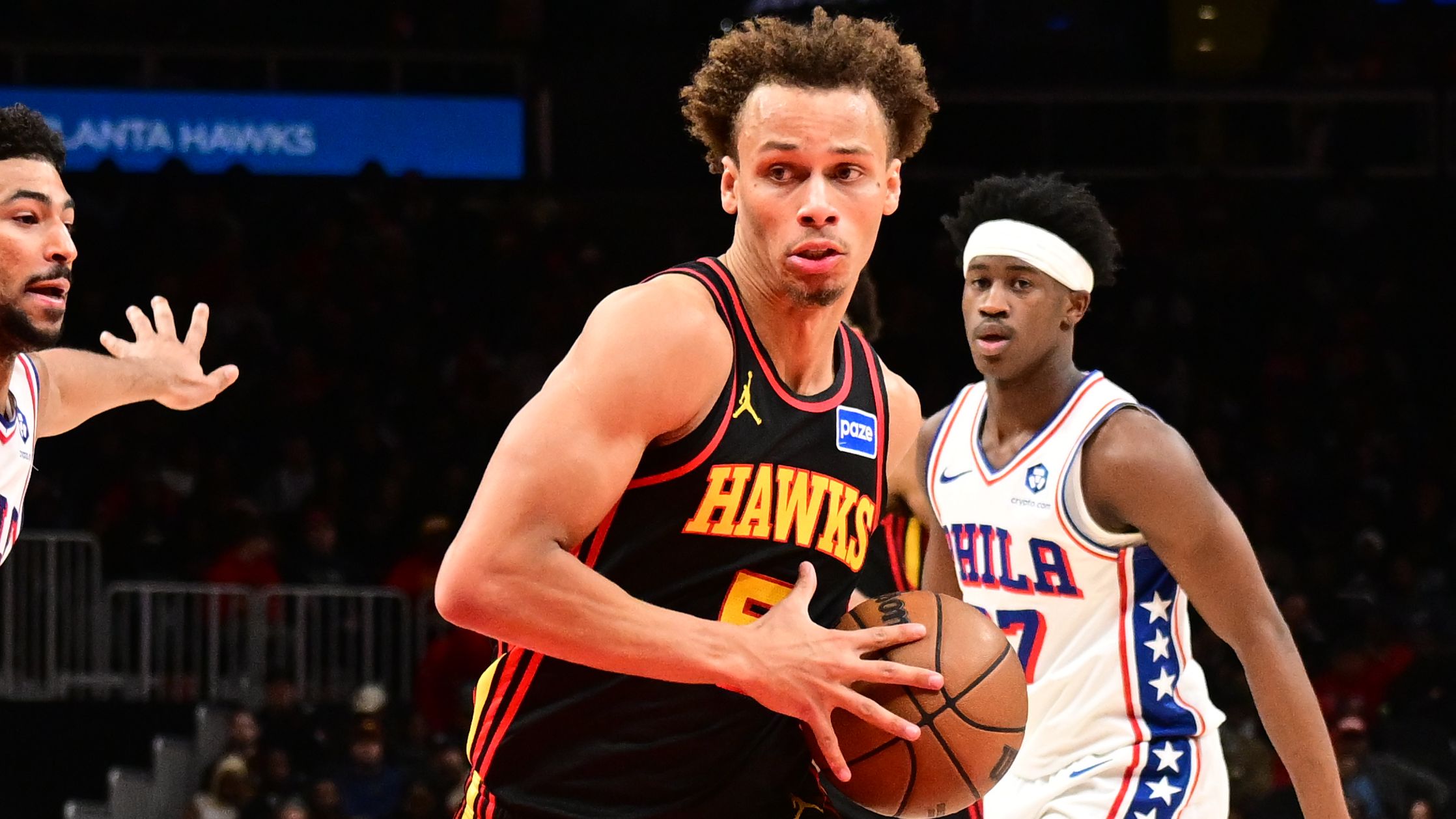 Aussies Abroad: Daniels' season-high powers Hawks to win