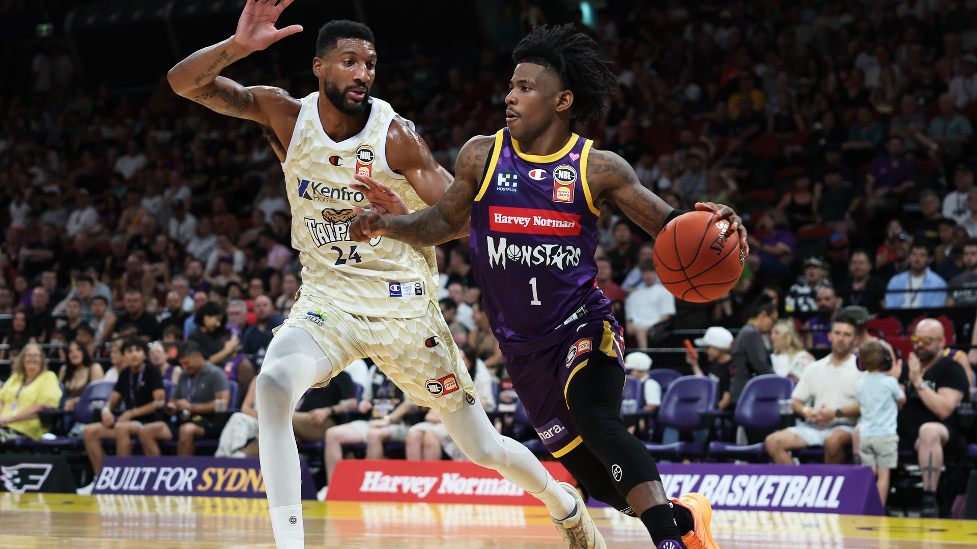 Kings stay hot by dominating Snakes