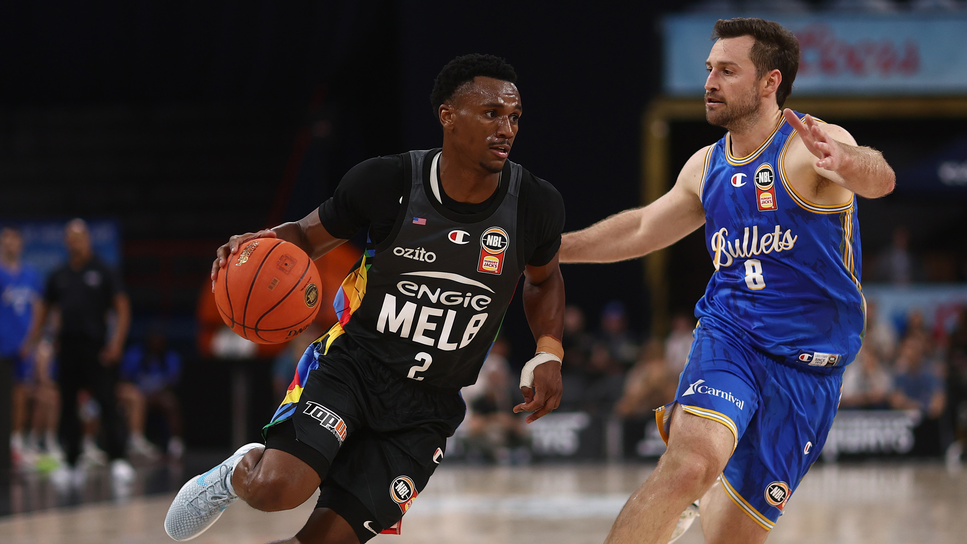 United survive scare from Harrison's Bullets