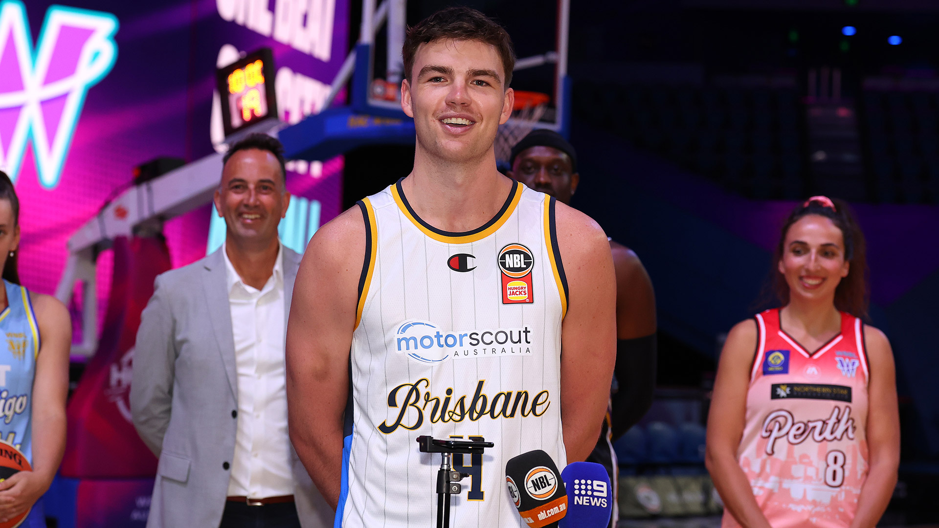 Back with a Bullet: Ducas’ HoopsFest homecoming