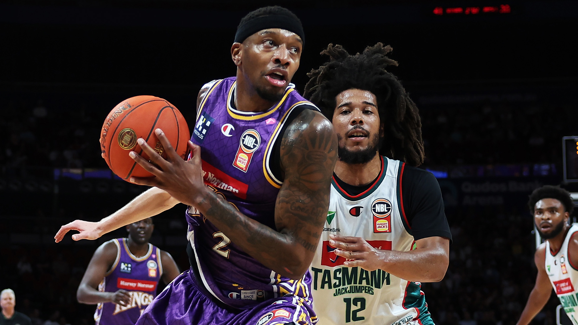 Kings take care of wounded JackJumpers