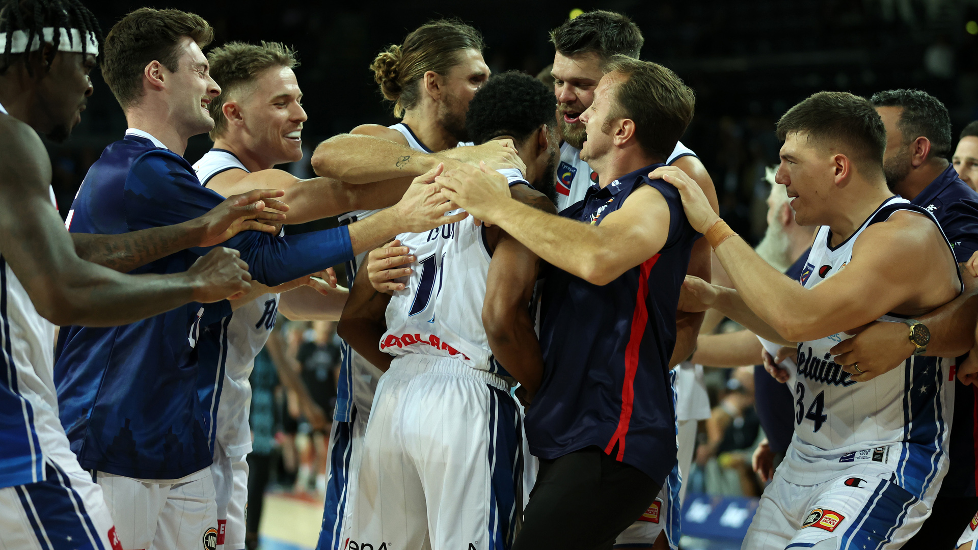 Cotton delivers OT buzzer beater for 36ers