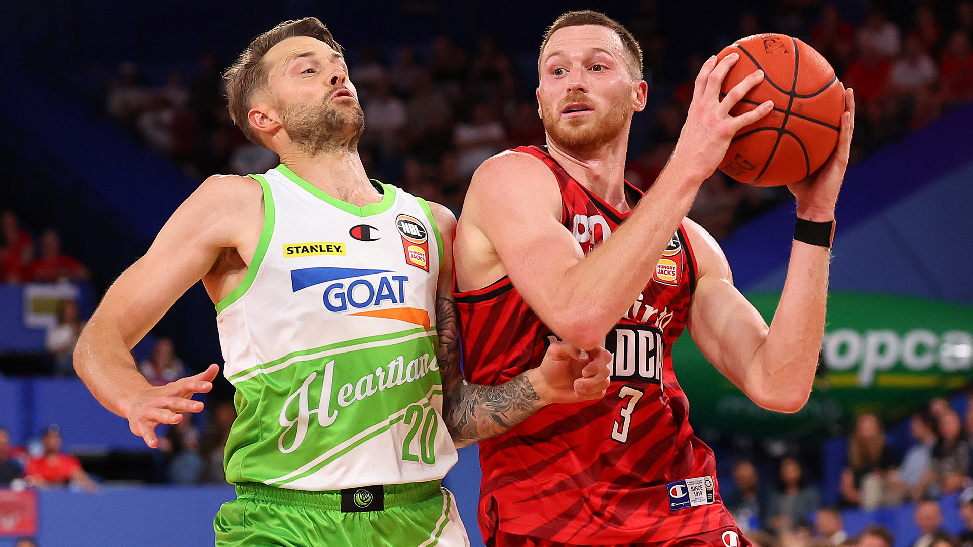 Wildcats dig deep to hold out Phoenix