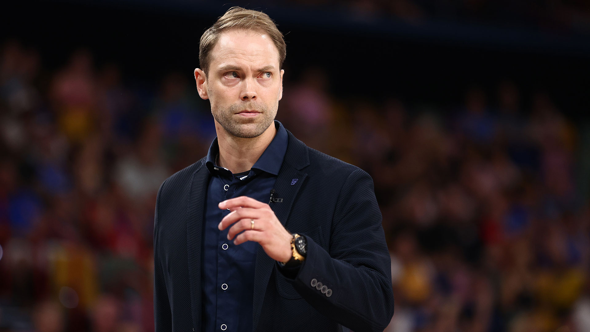 Breakers embrace "difficult moment"