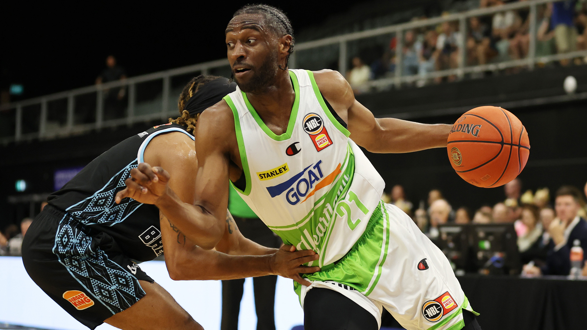 Phoenix take advantage of wounded Breakers